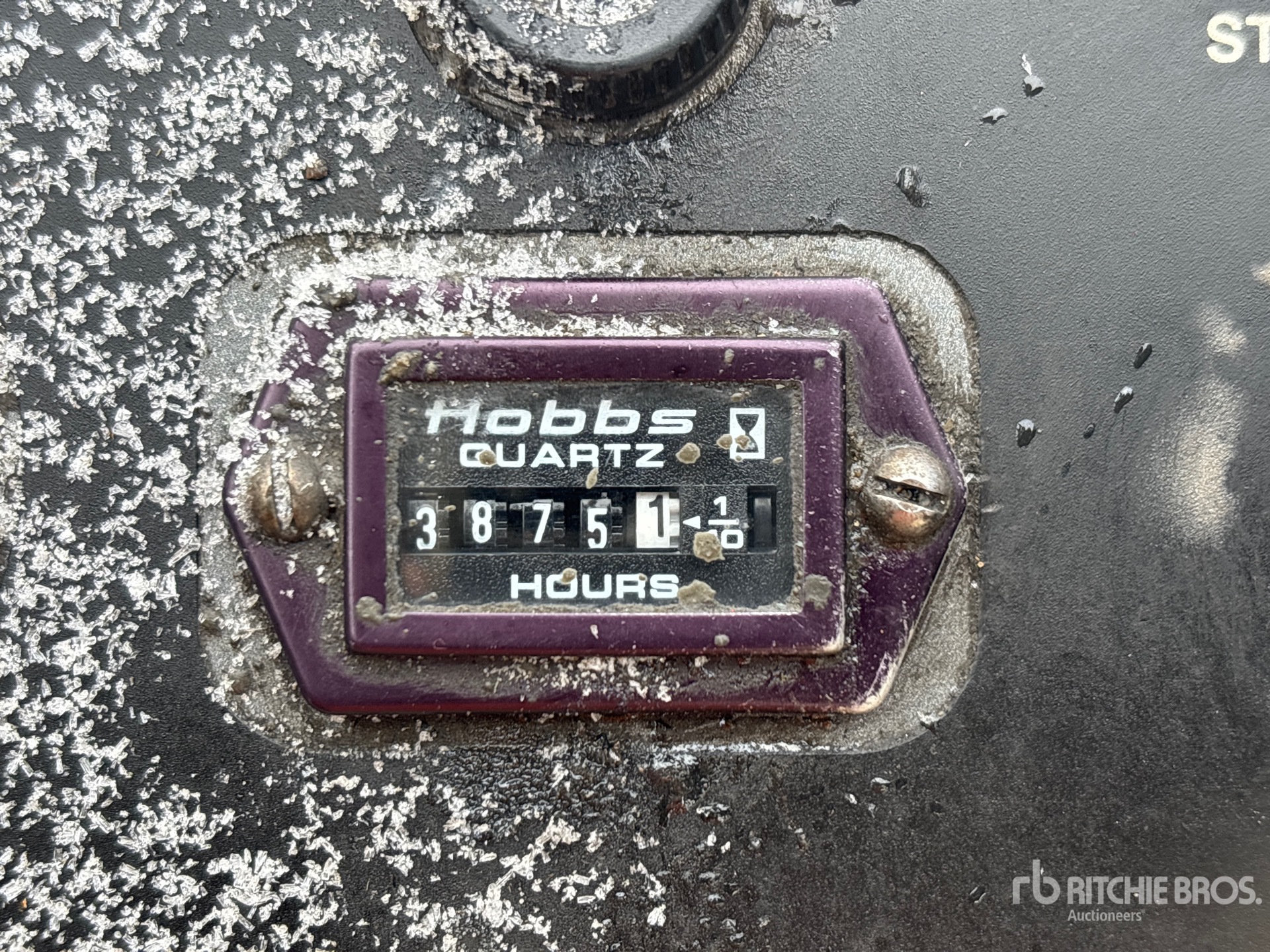 General Appearance with Horímetro / Odómetro