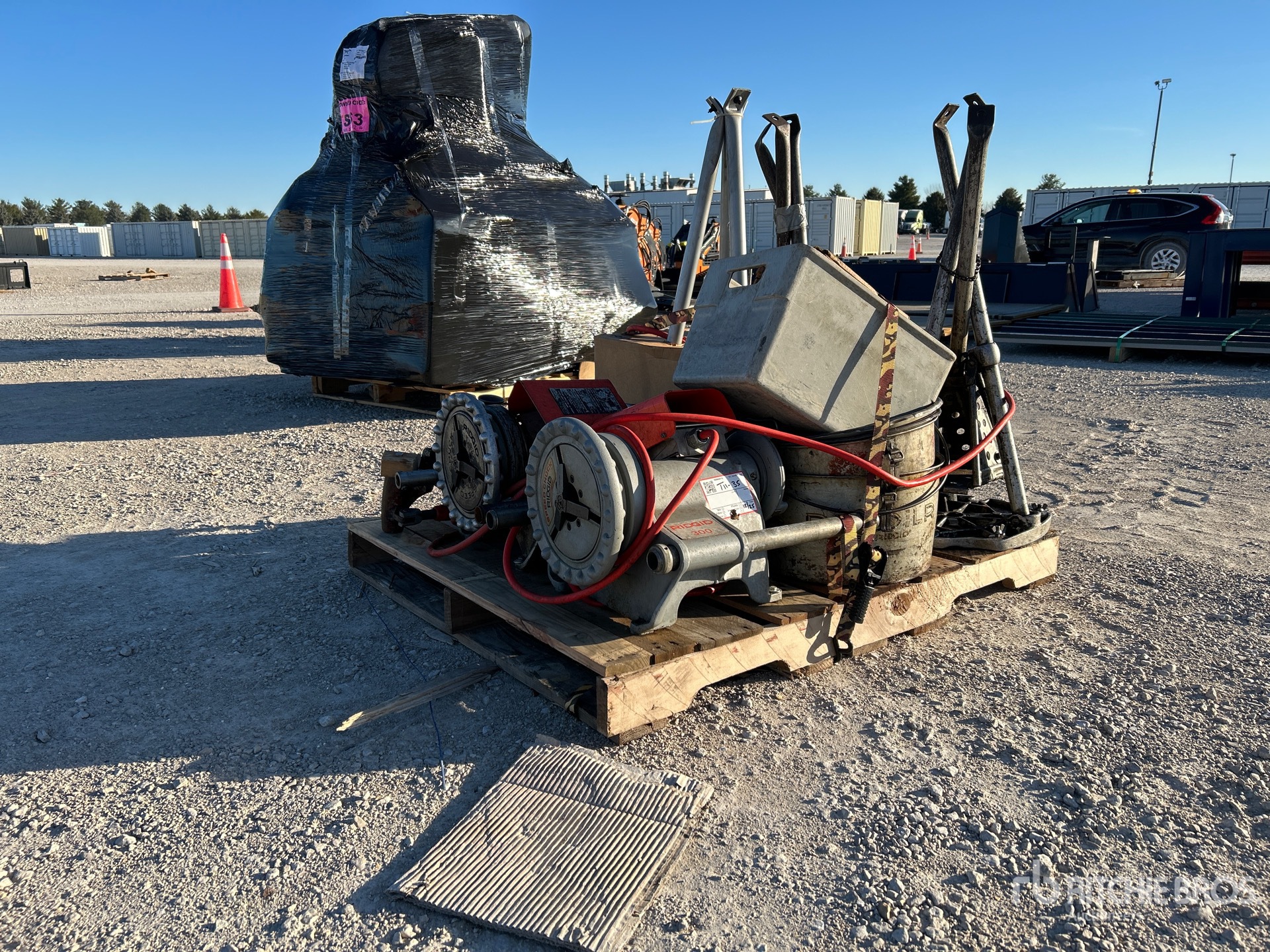 Aspect général with Image, coin avant droit