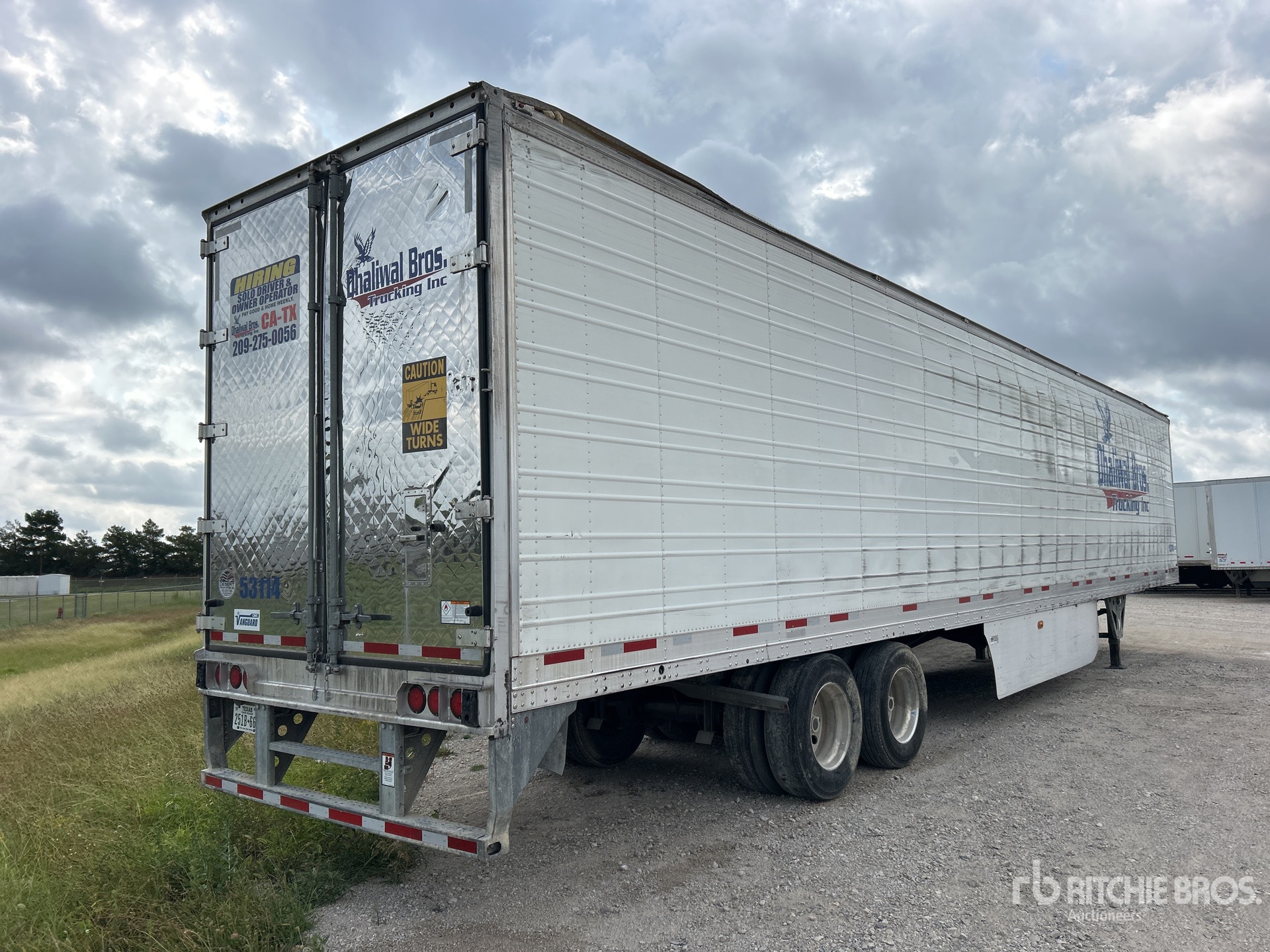 General Appearance with Imagen: esquina trasera derecha