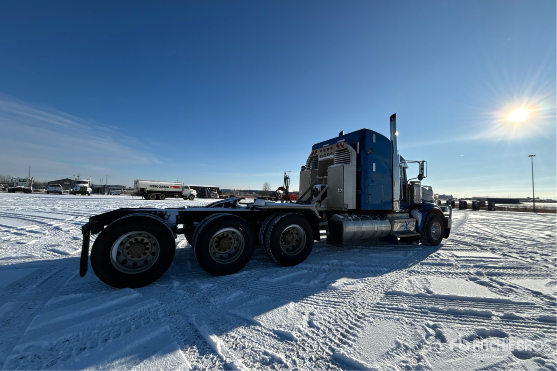 General Appearance with Bild, Ecke hinten rechts