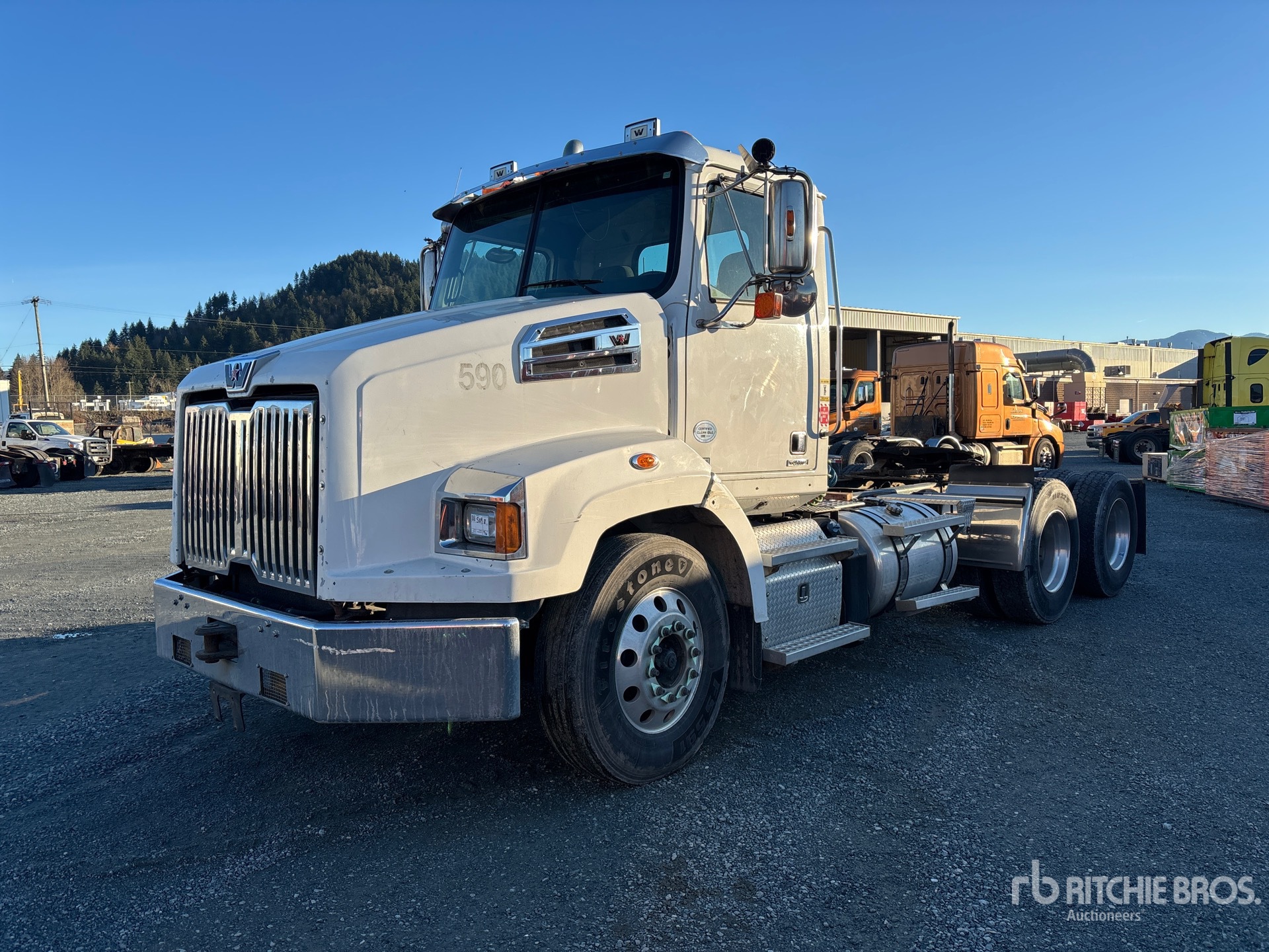 General Appearance with Picture, Left Front Corner