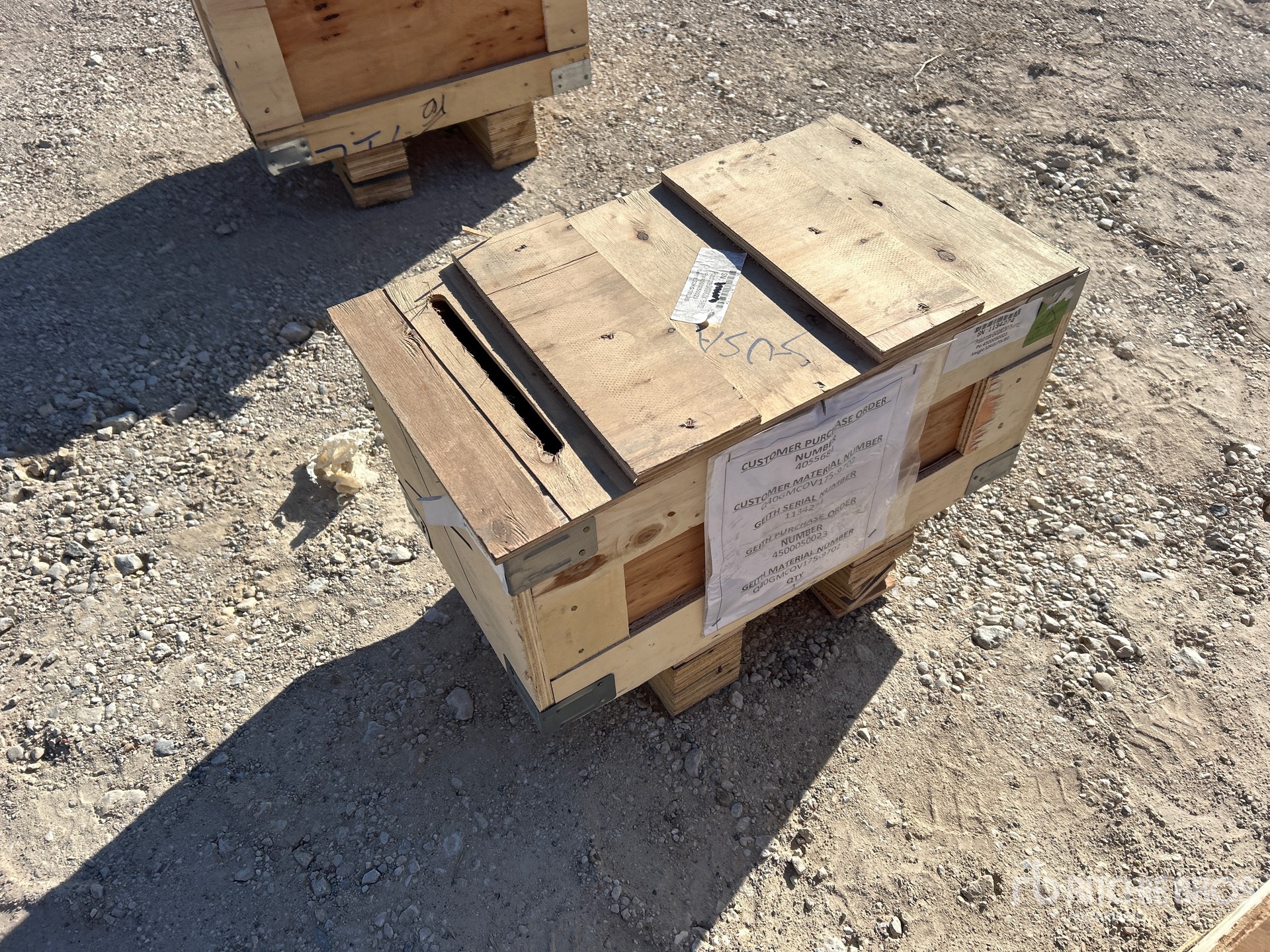 General Appearance with Picture, Left Rear Corner