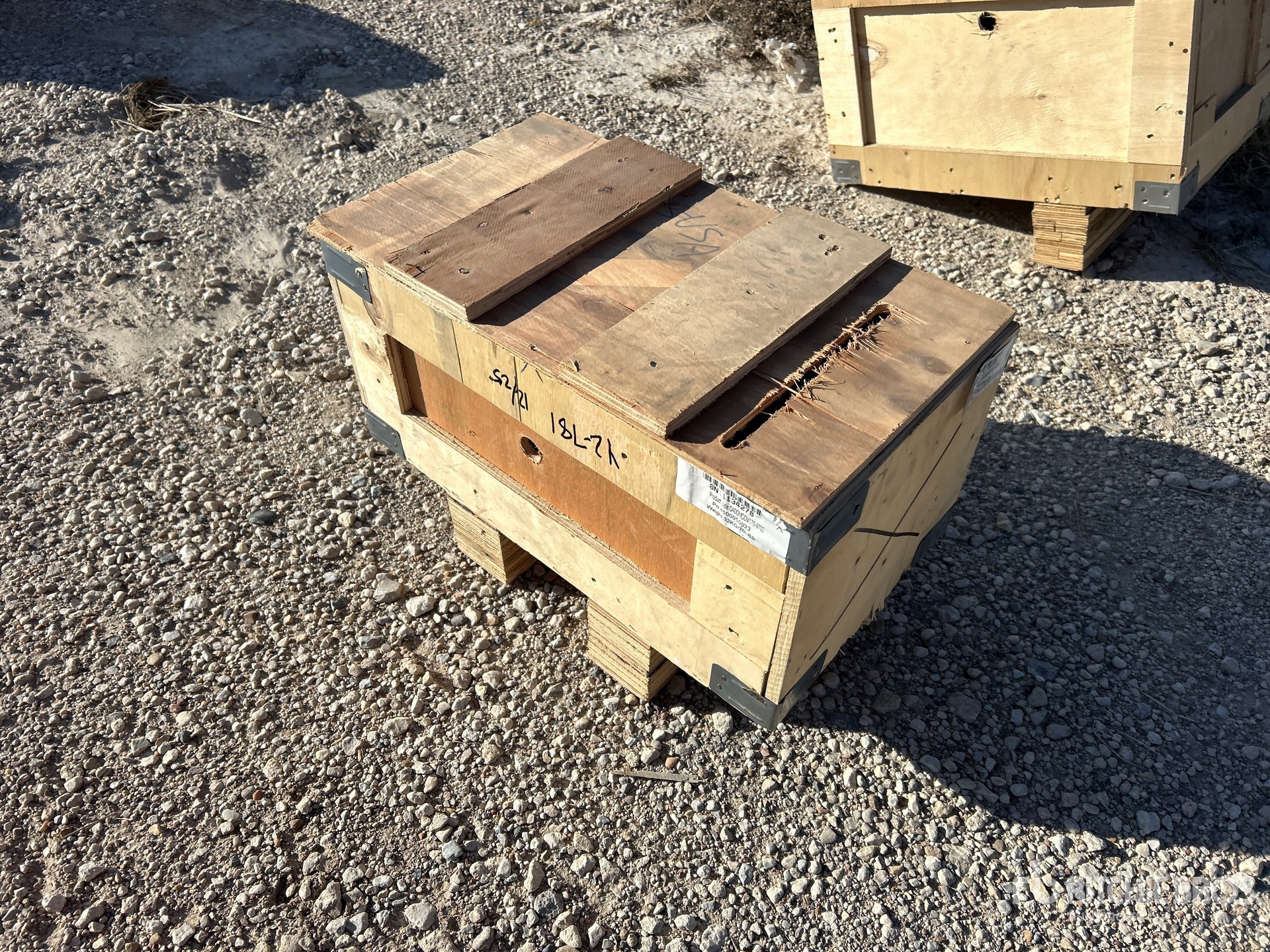 General Appearance with Picture, Left Front Corner