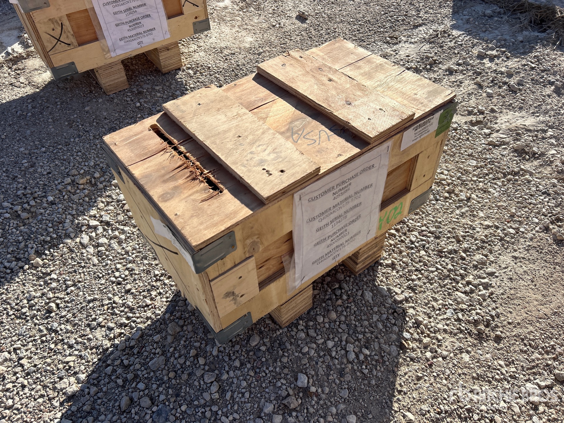 General Appearance with Picture, Left Rear Corner