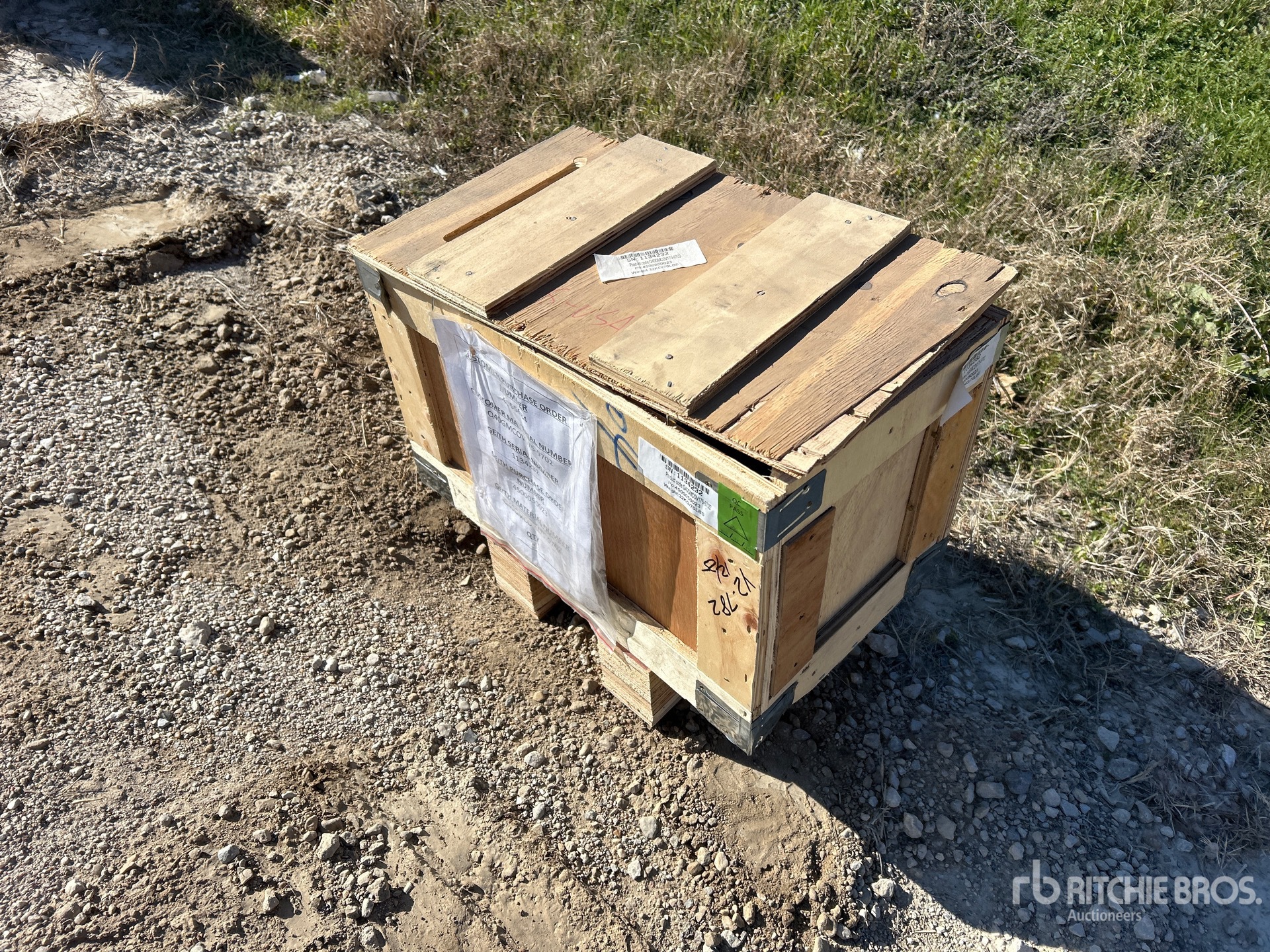 General Appearance with Picture, Left Front Corner