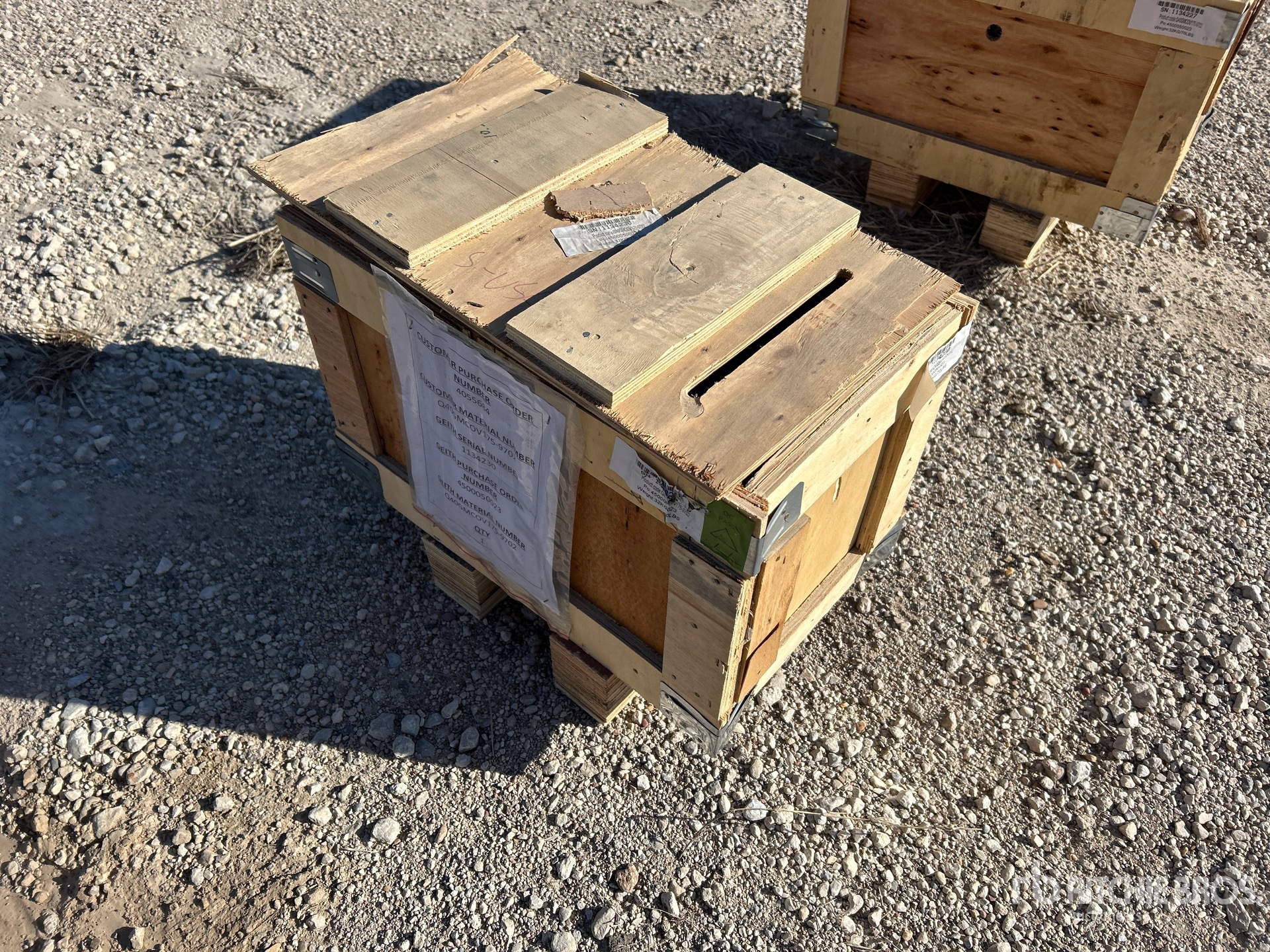 General Appearance with Picture, Right Rear Corner