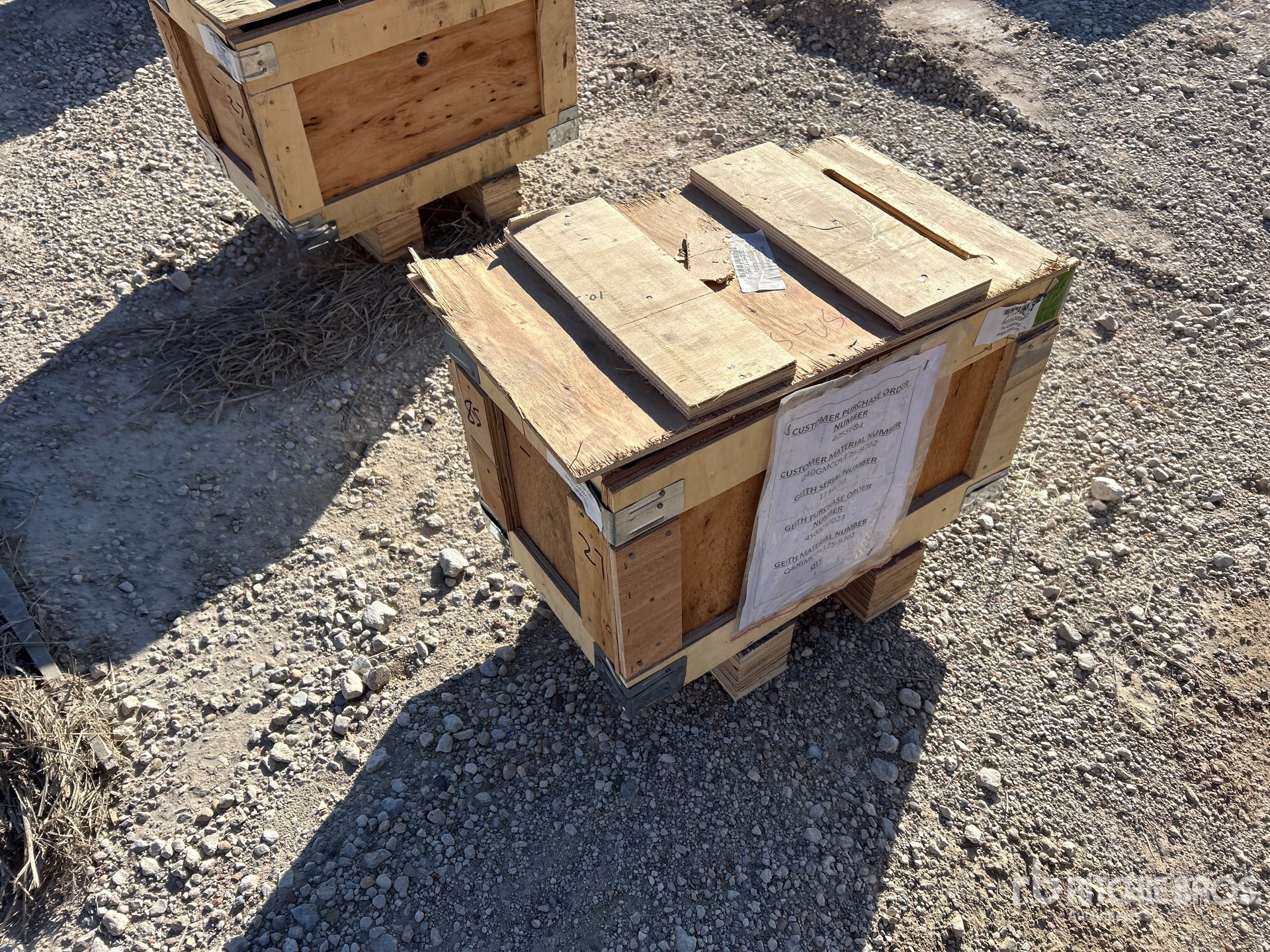 General Appearance with Picture, Left Rear Corner