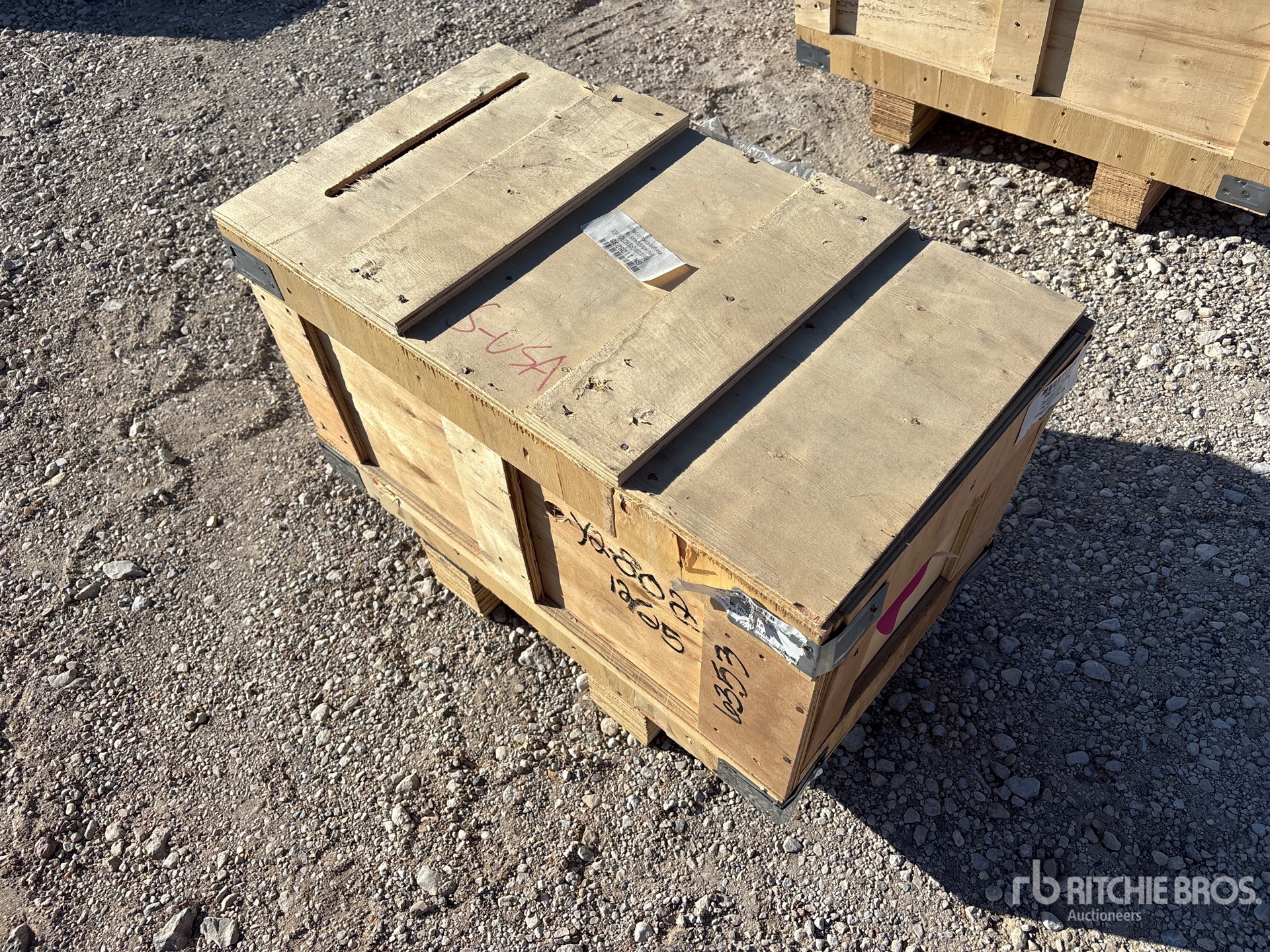 General Appearance with Foto, angolo anteriore sinistro