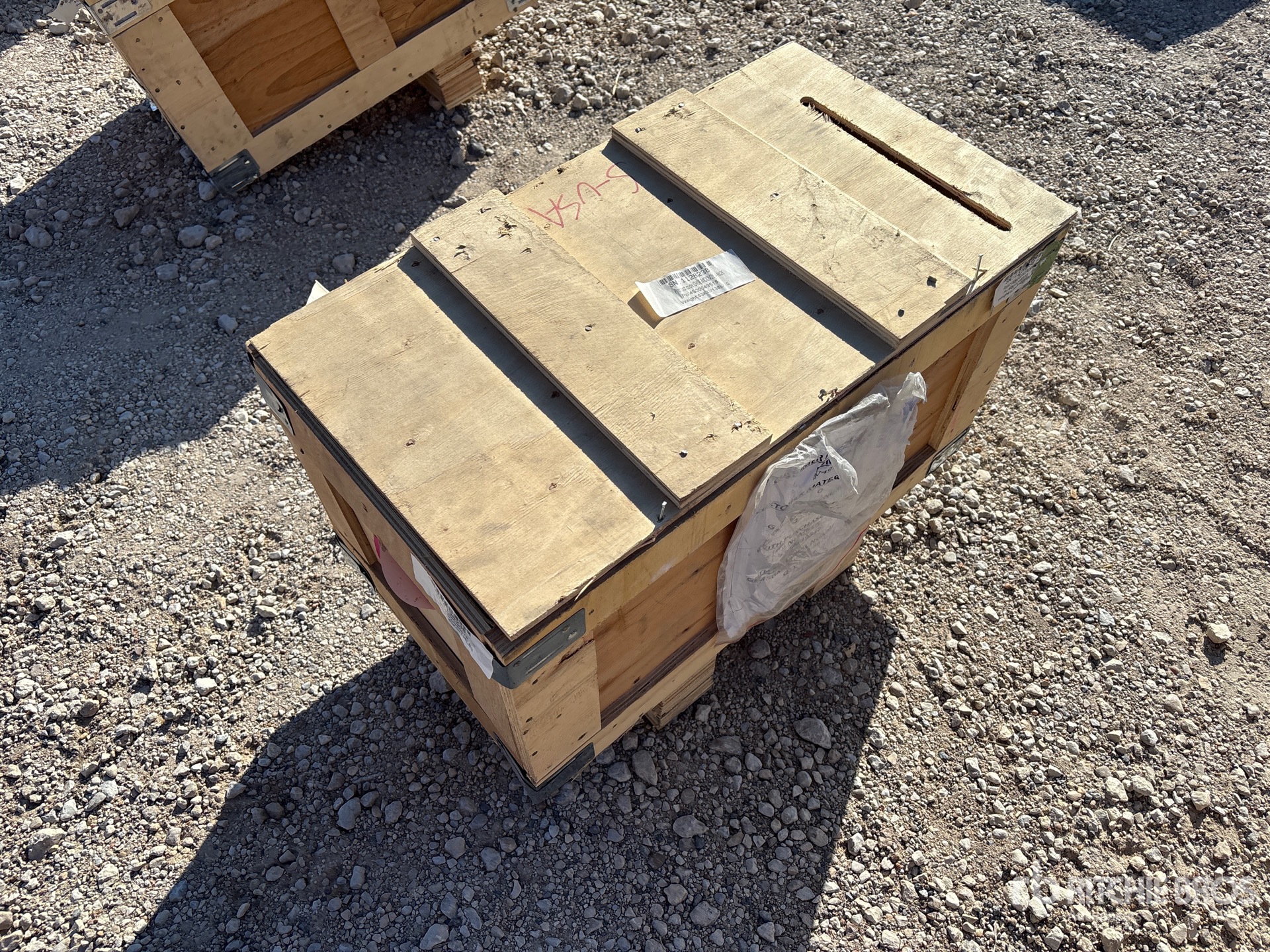 General Appearance with Foto, angolo posteriore sinistro