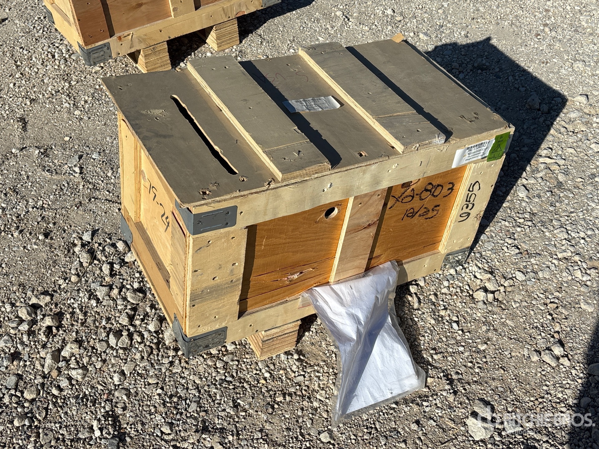 General Appearance with Foto, angolo anteriore destro