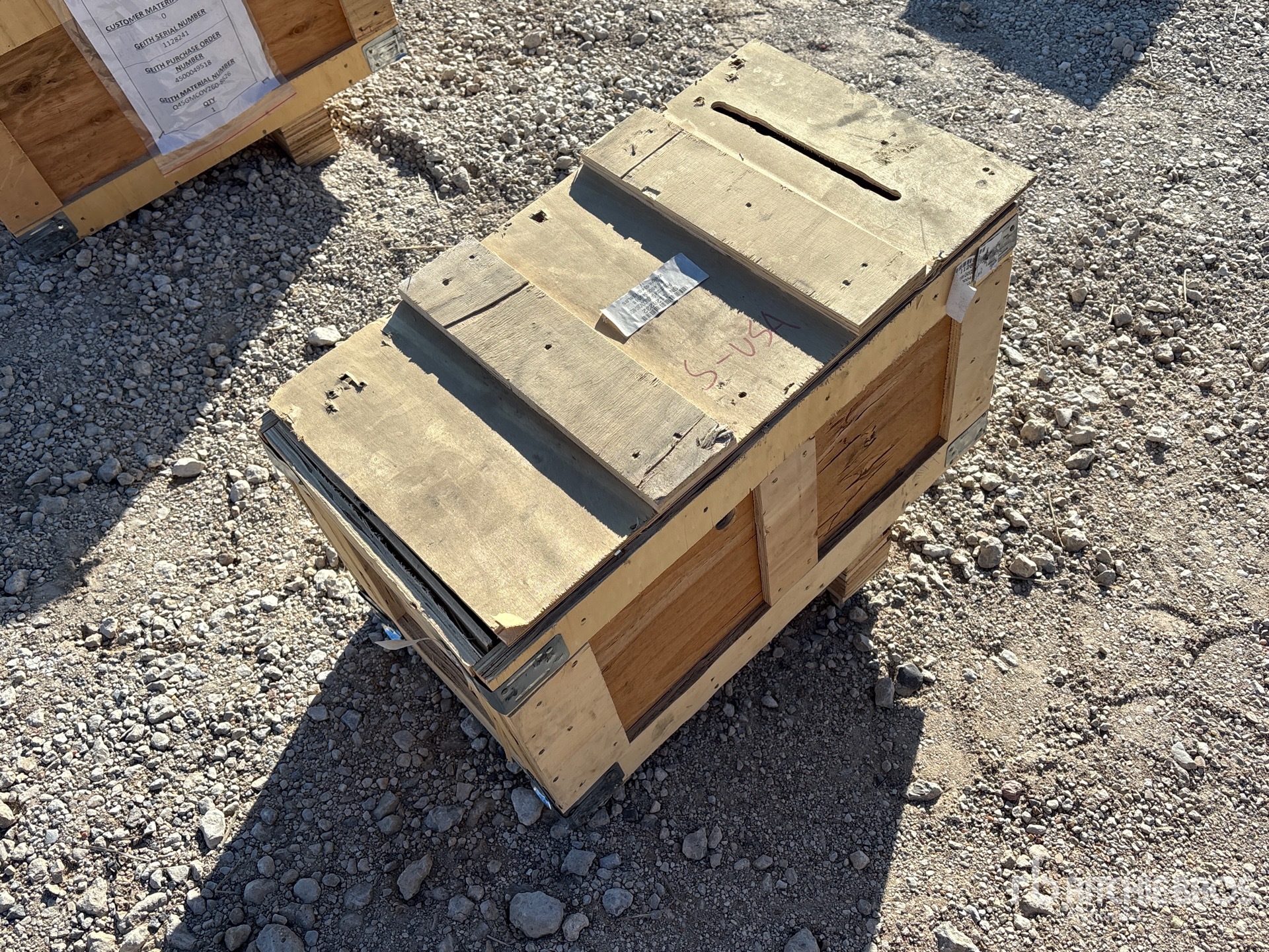 General Appearance with Foto, angolo posteriore sinistro