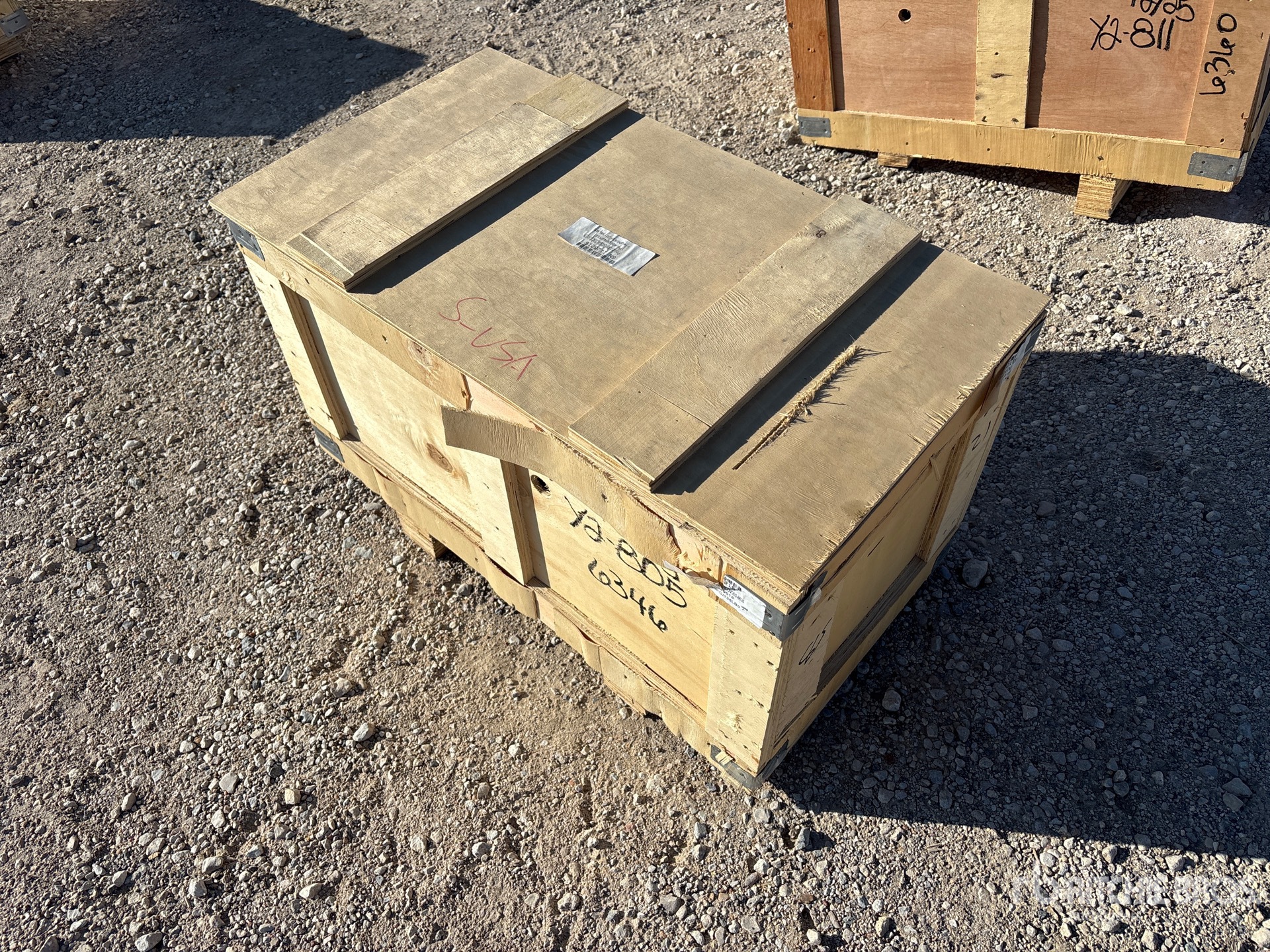 General Appearance with Foto, angolo anteriore sinistro