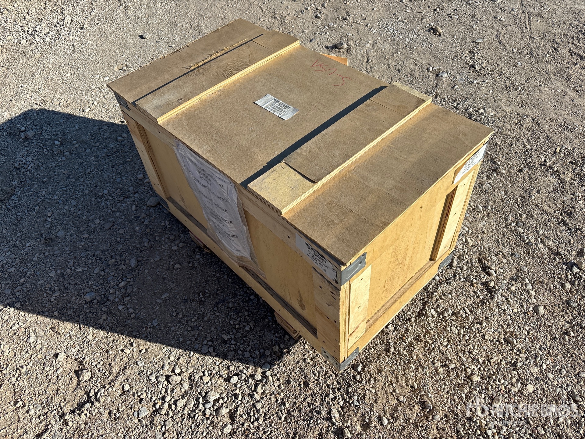 General Appearance with Foto, angolo anteriore sinistro