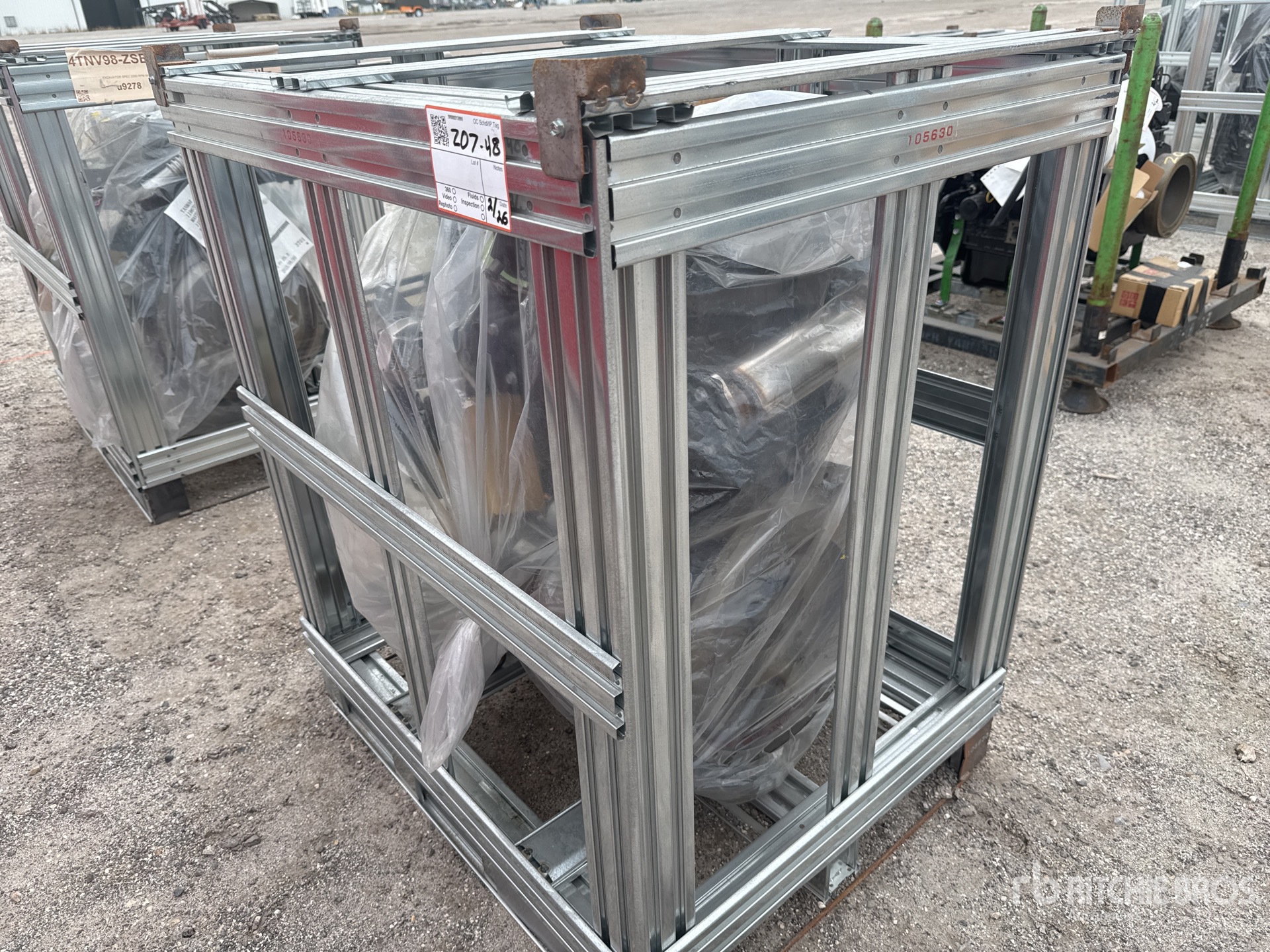 General Appearance with Image, coin avant gauche