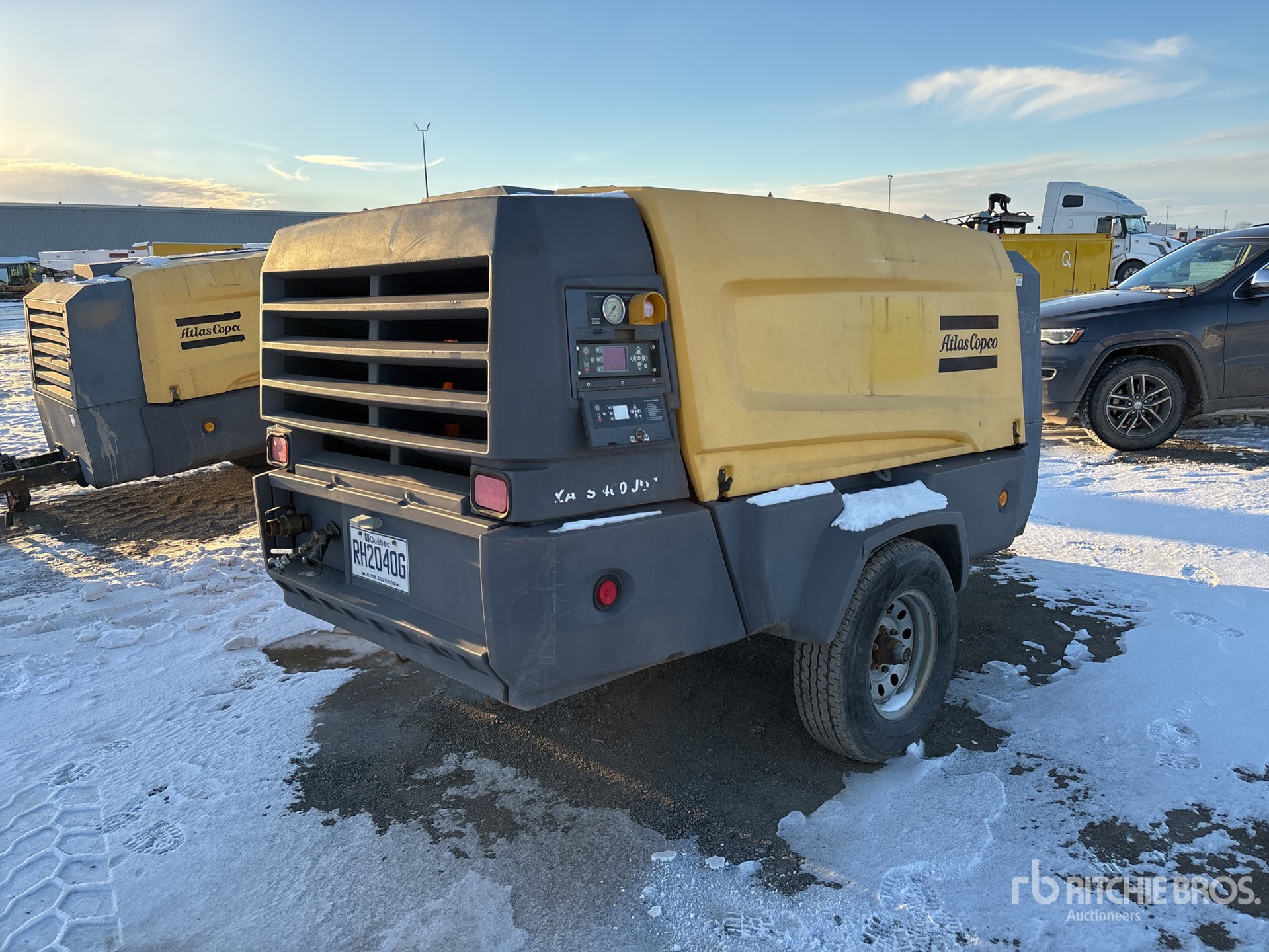 General Appearance with Imagen: esquina trasera derecha