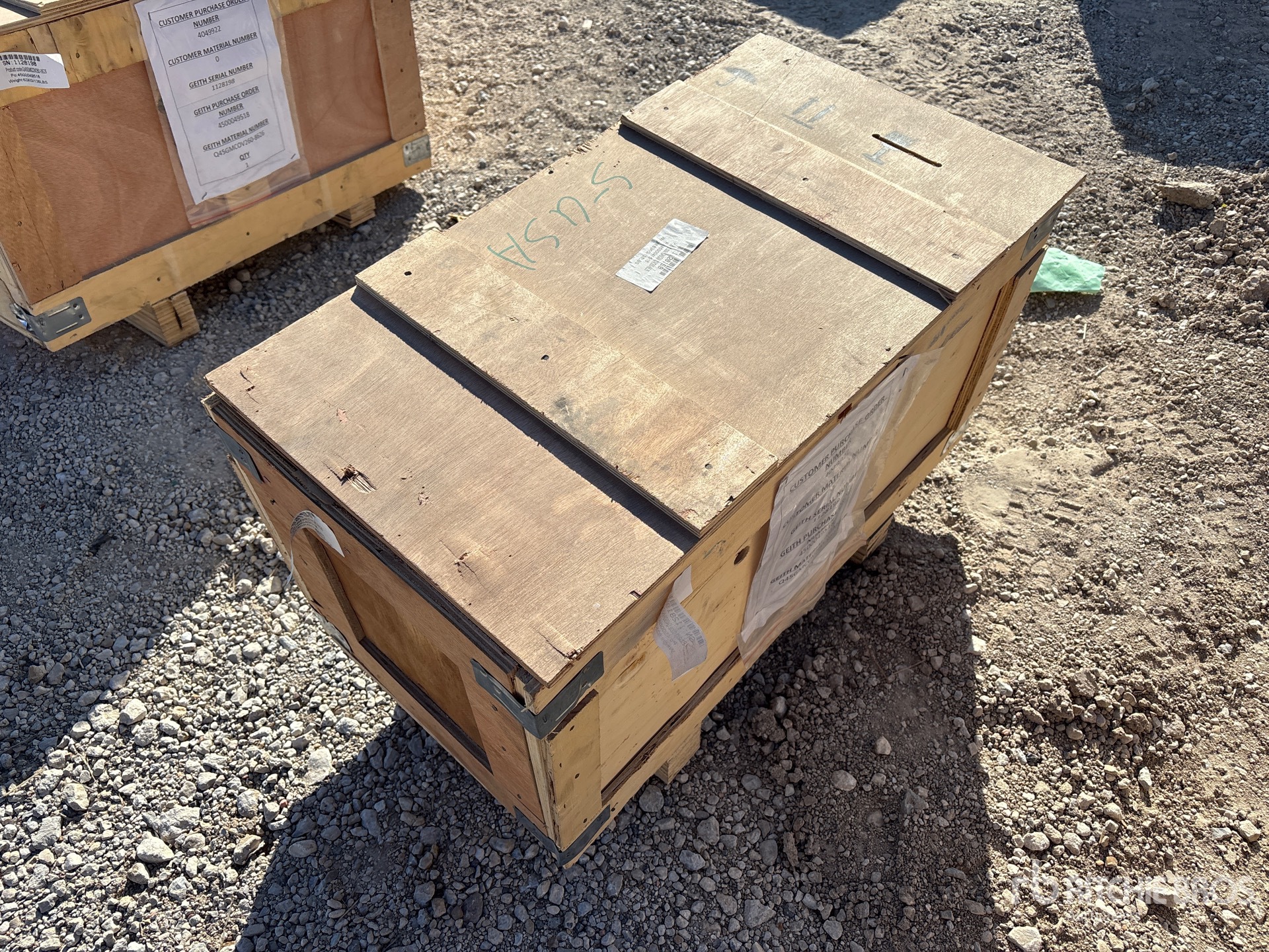 General Appearance with Picture, Left Rear Corner