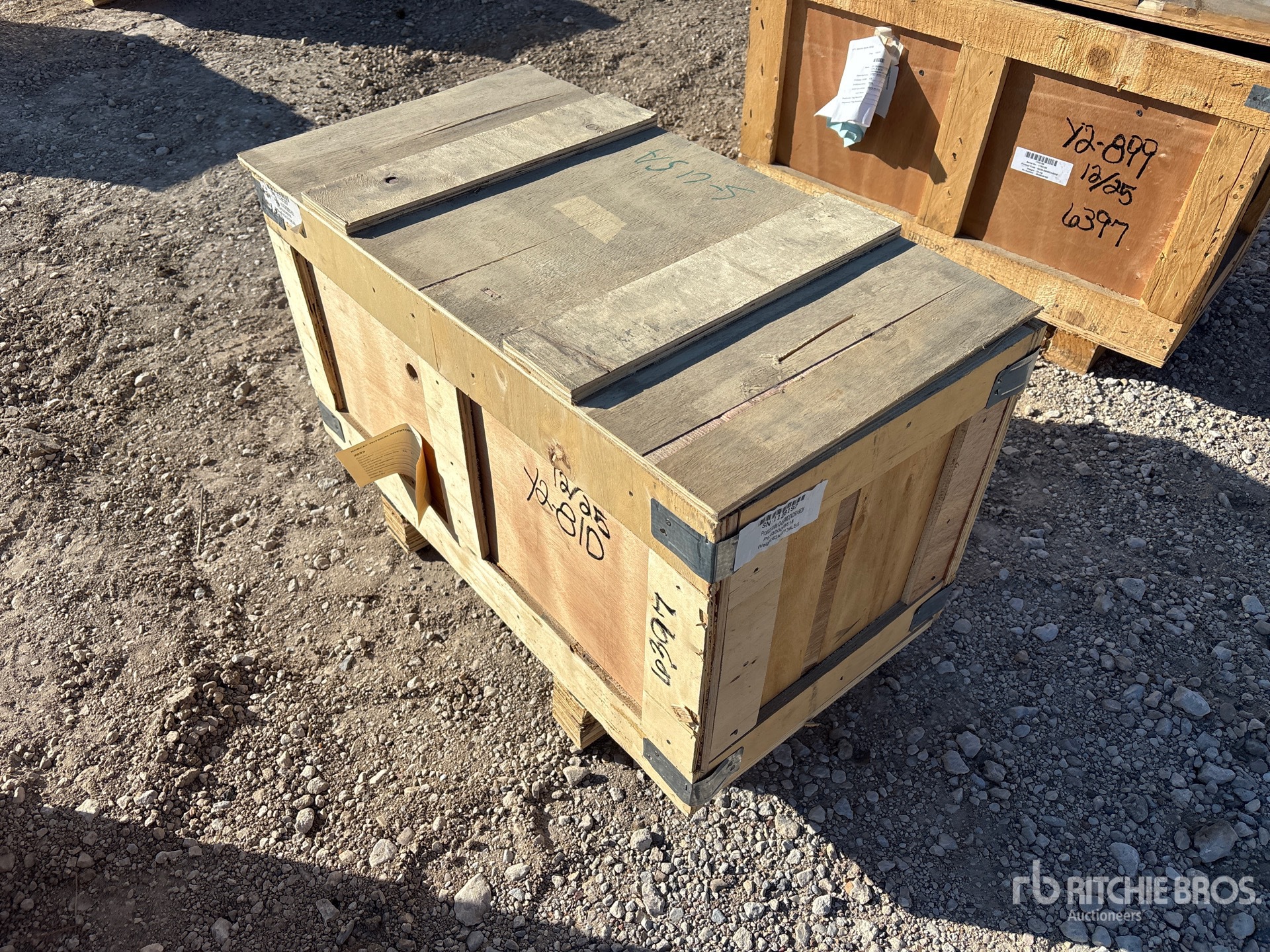 General Appearance with Foto, angolo anteriore sinistro