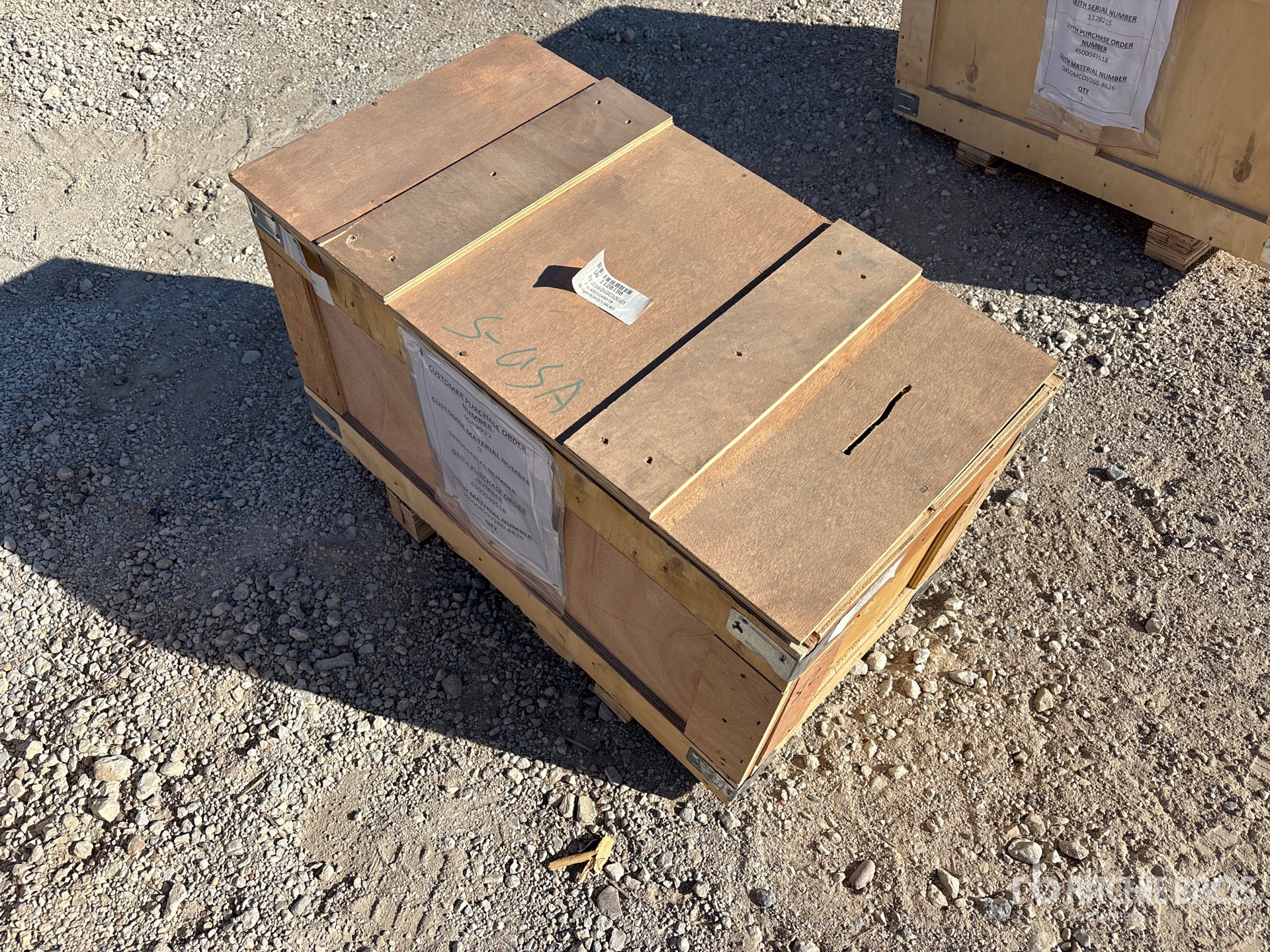 General Appearance with Foto, angolo anteriore sinistro