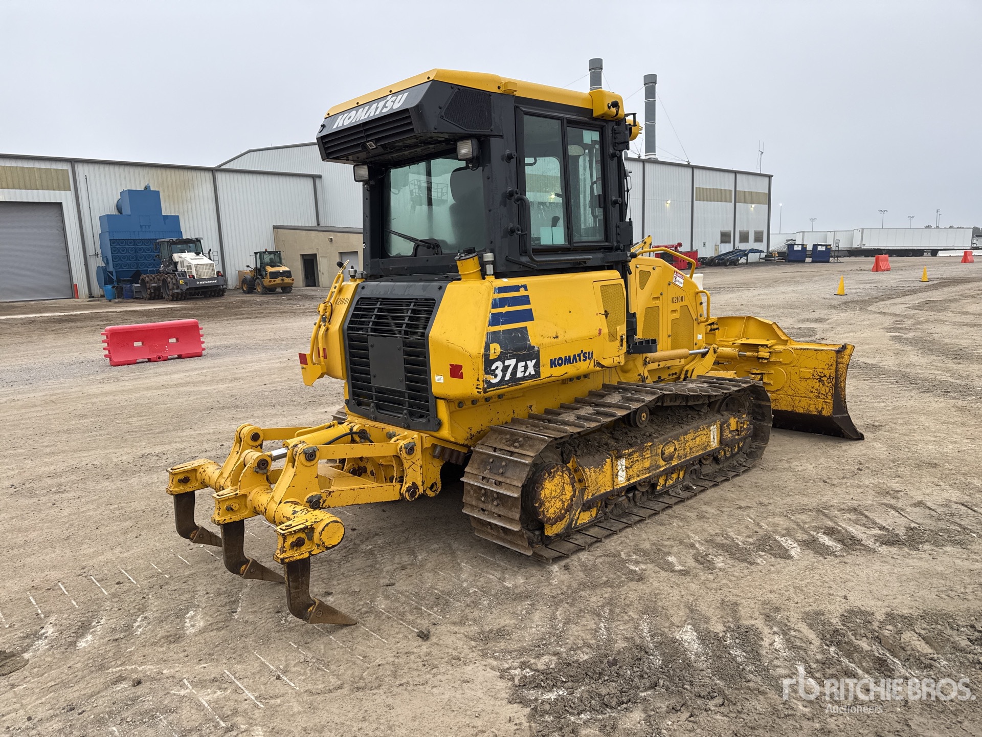 General Appearance with Imagen: esquina trasera derecha