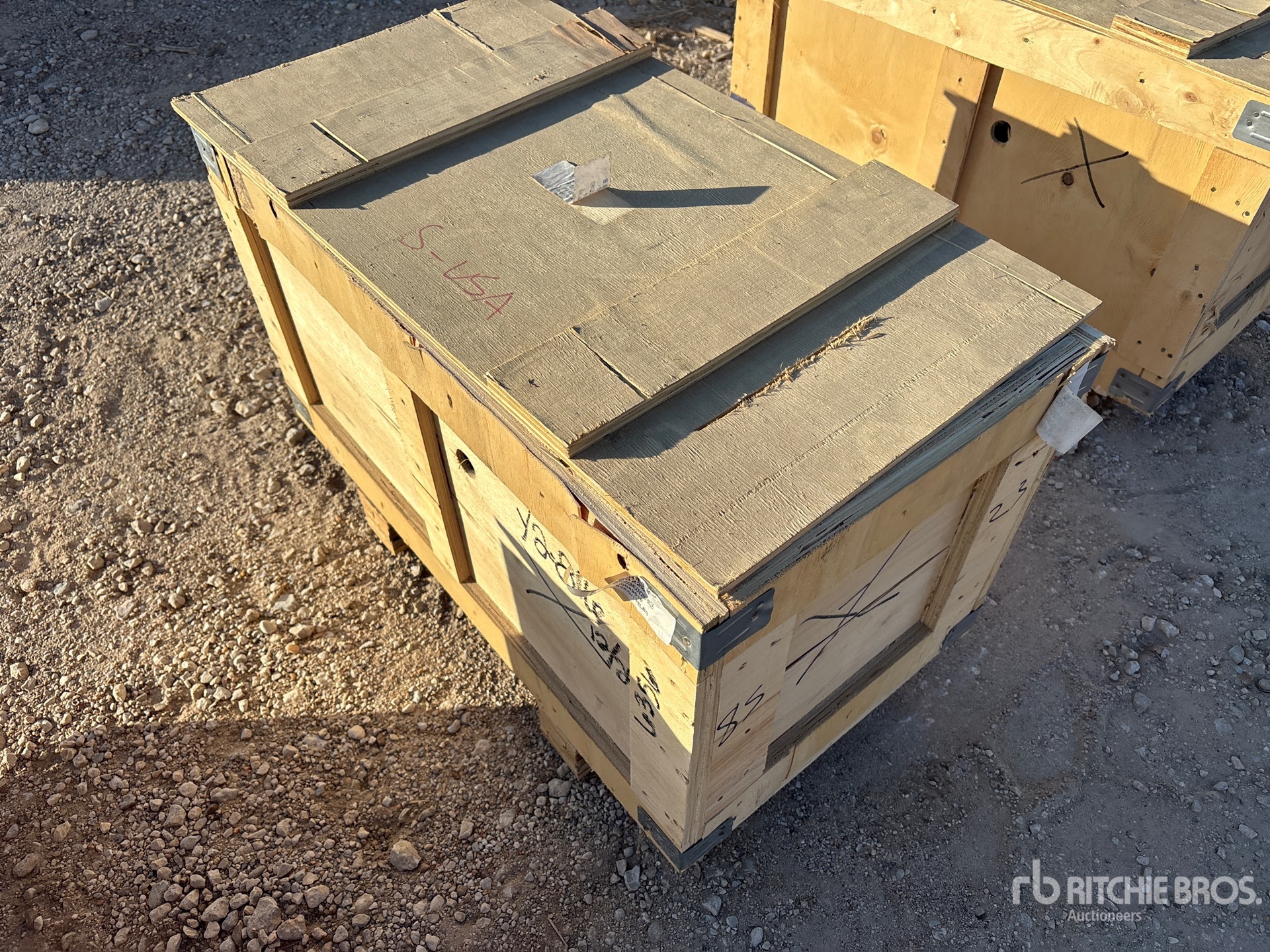 General Appearance with Image, coin avant gauche