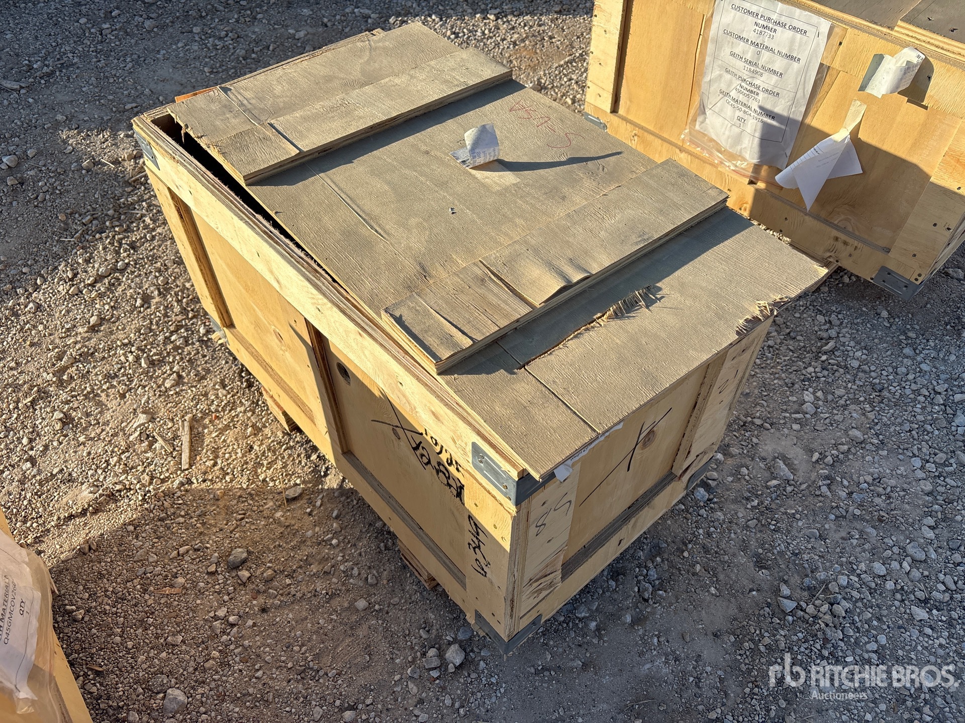 General Appearance with Picture, Left Front Corner