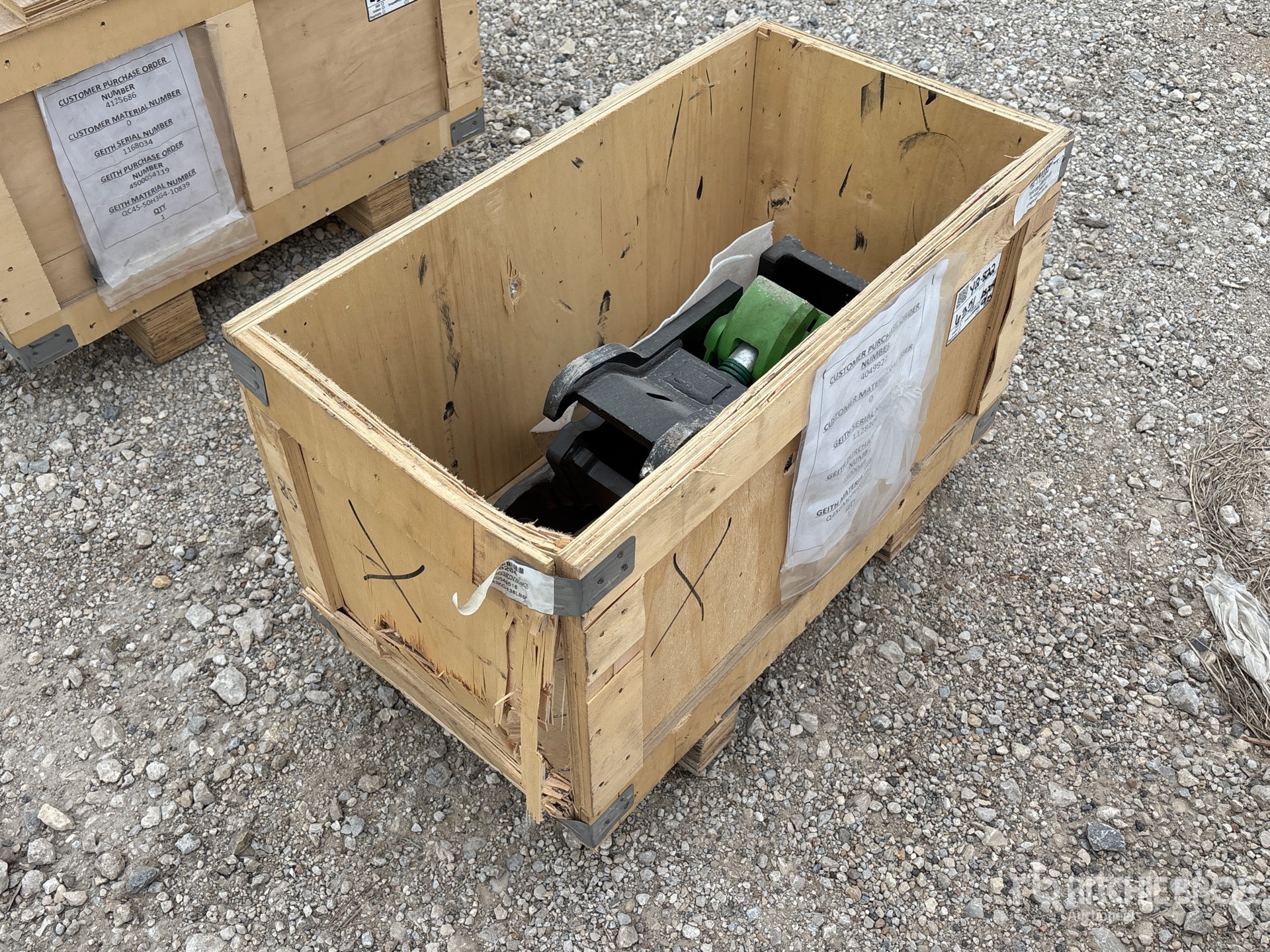 General Appearance with Picture, Right Front Corner