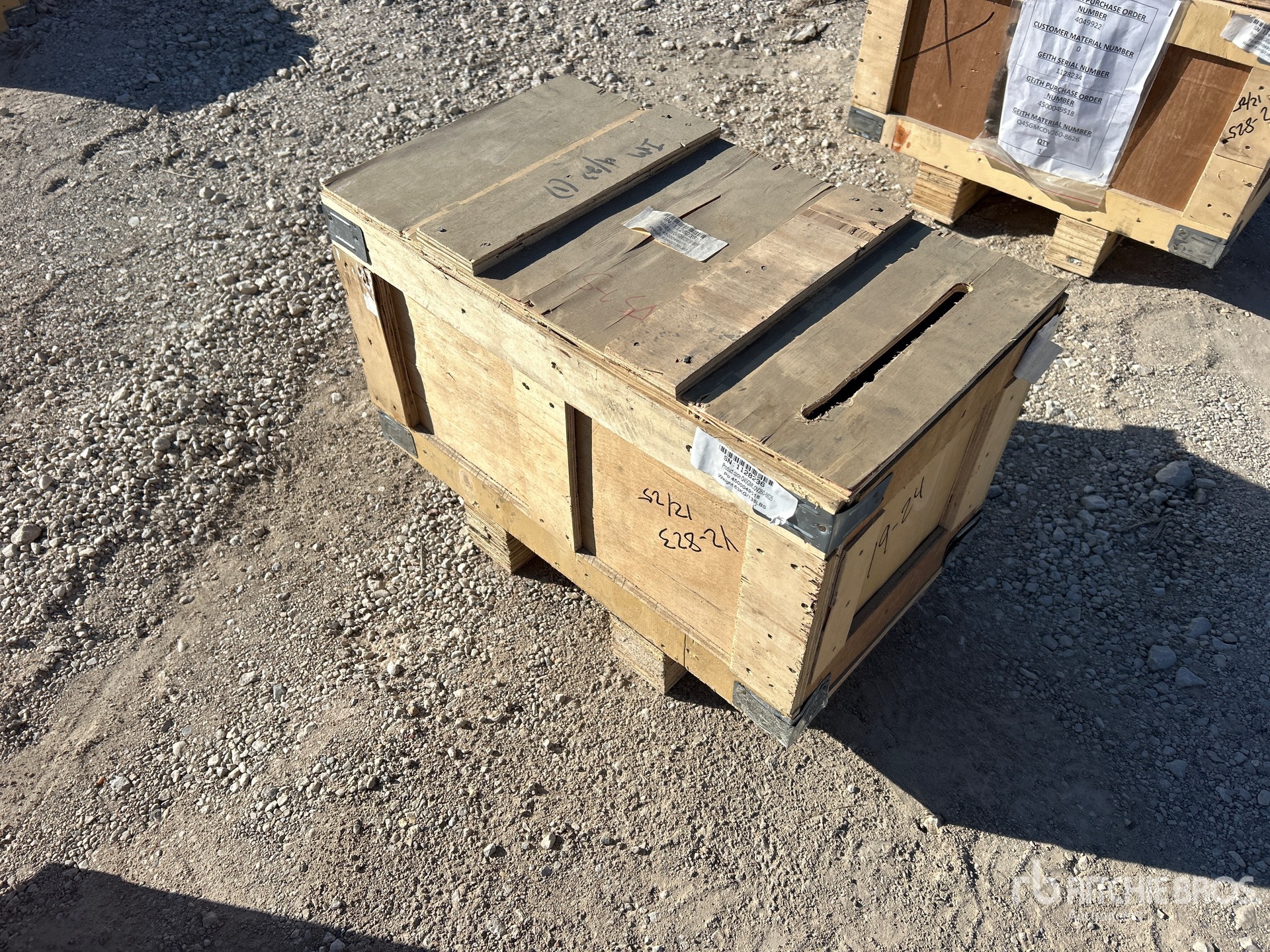 General Appearance with Foto, angolo anteriore sinistro