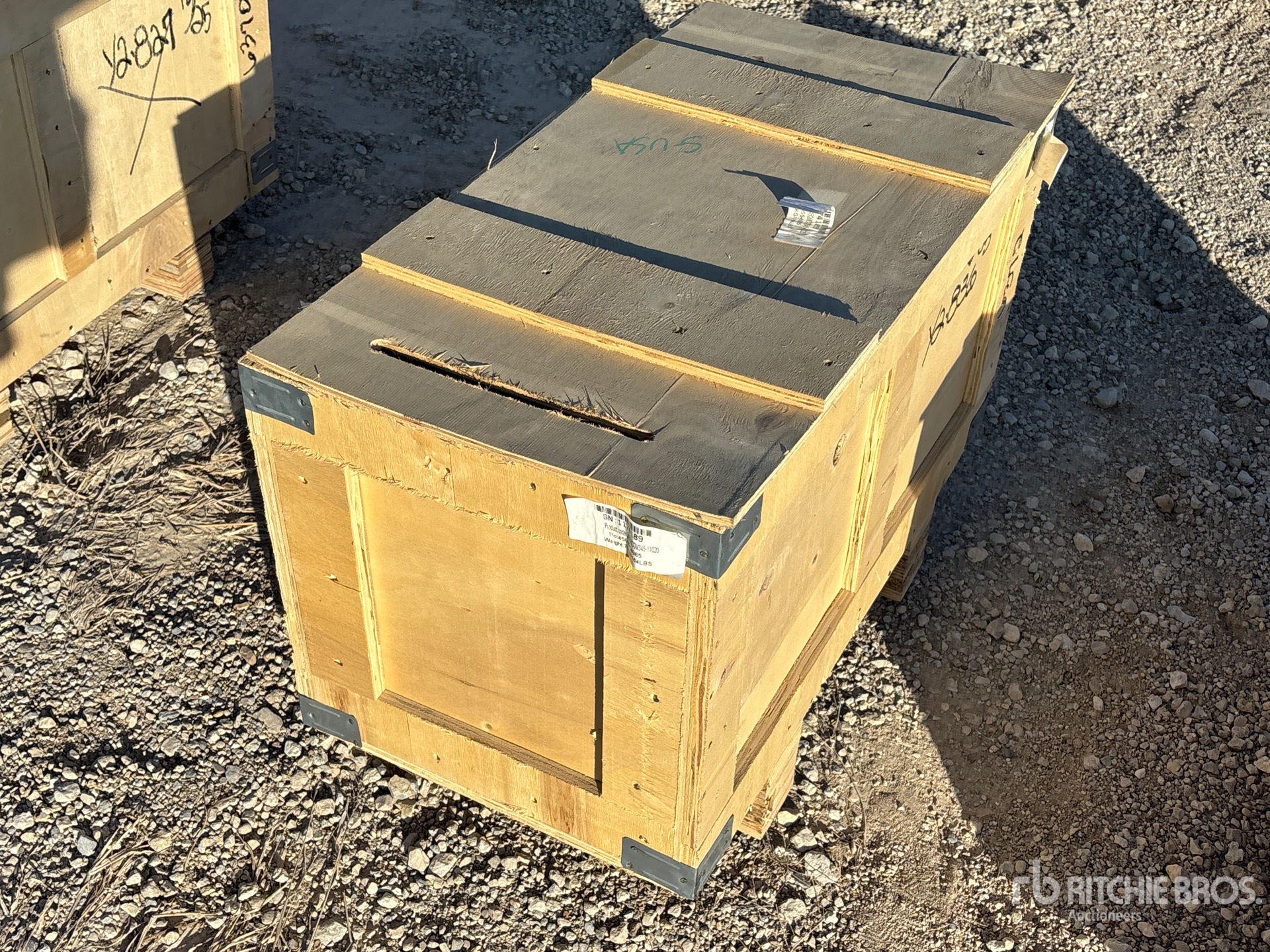 General Appearance with Image, coin avant droit