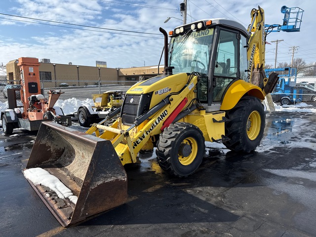 2012 (unverified) New Holland B95B 4x4 Backhoe Loader