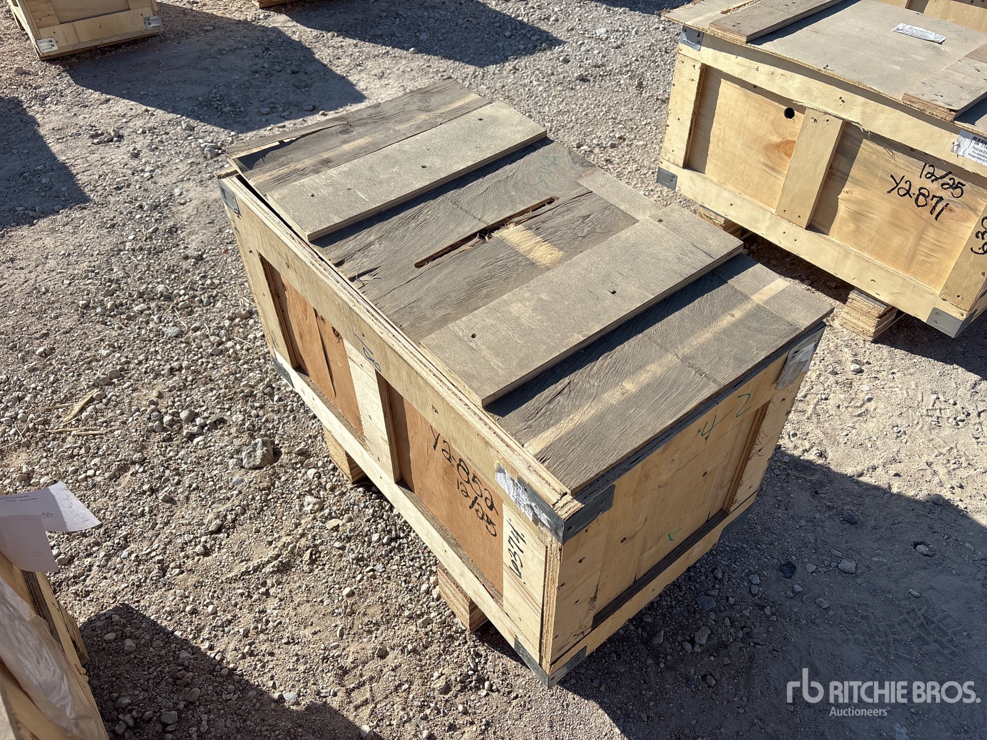 General Appearance with Foto, angolo anteriore sinistro