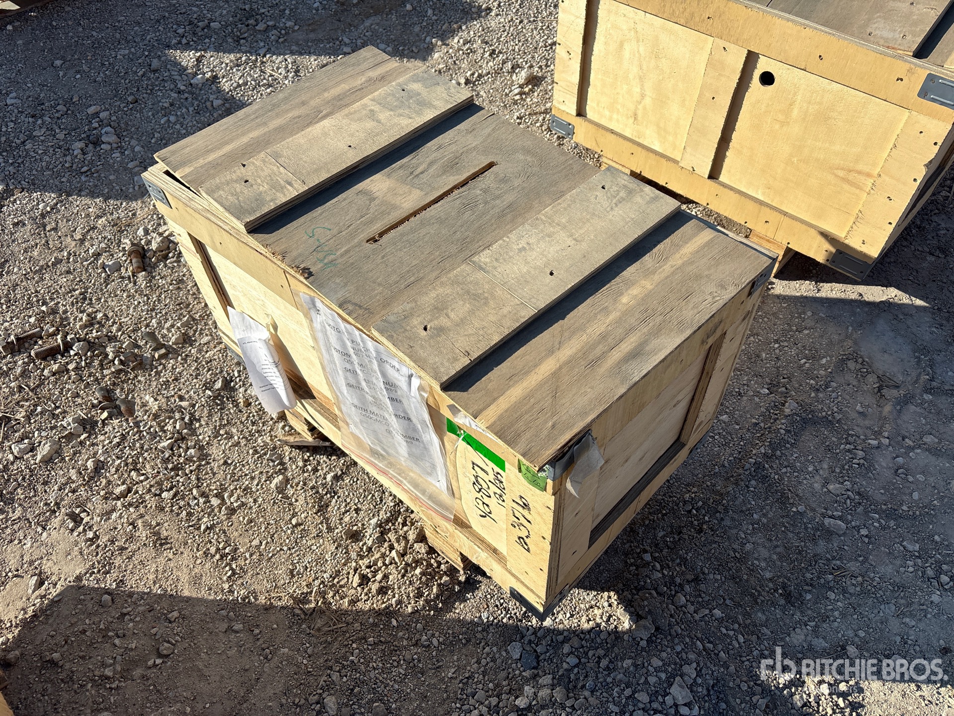 General Appearance with Foto, angolo anteriore sinistro