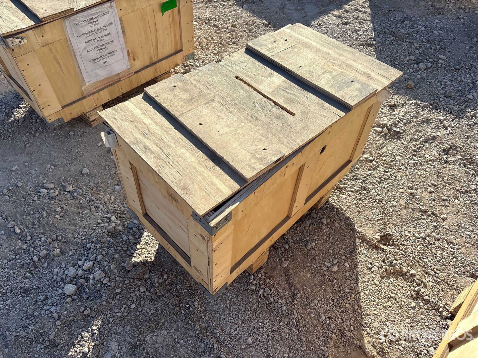 General Appearance with Foto, angolo posteriore sinistro