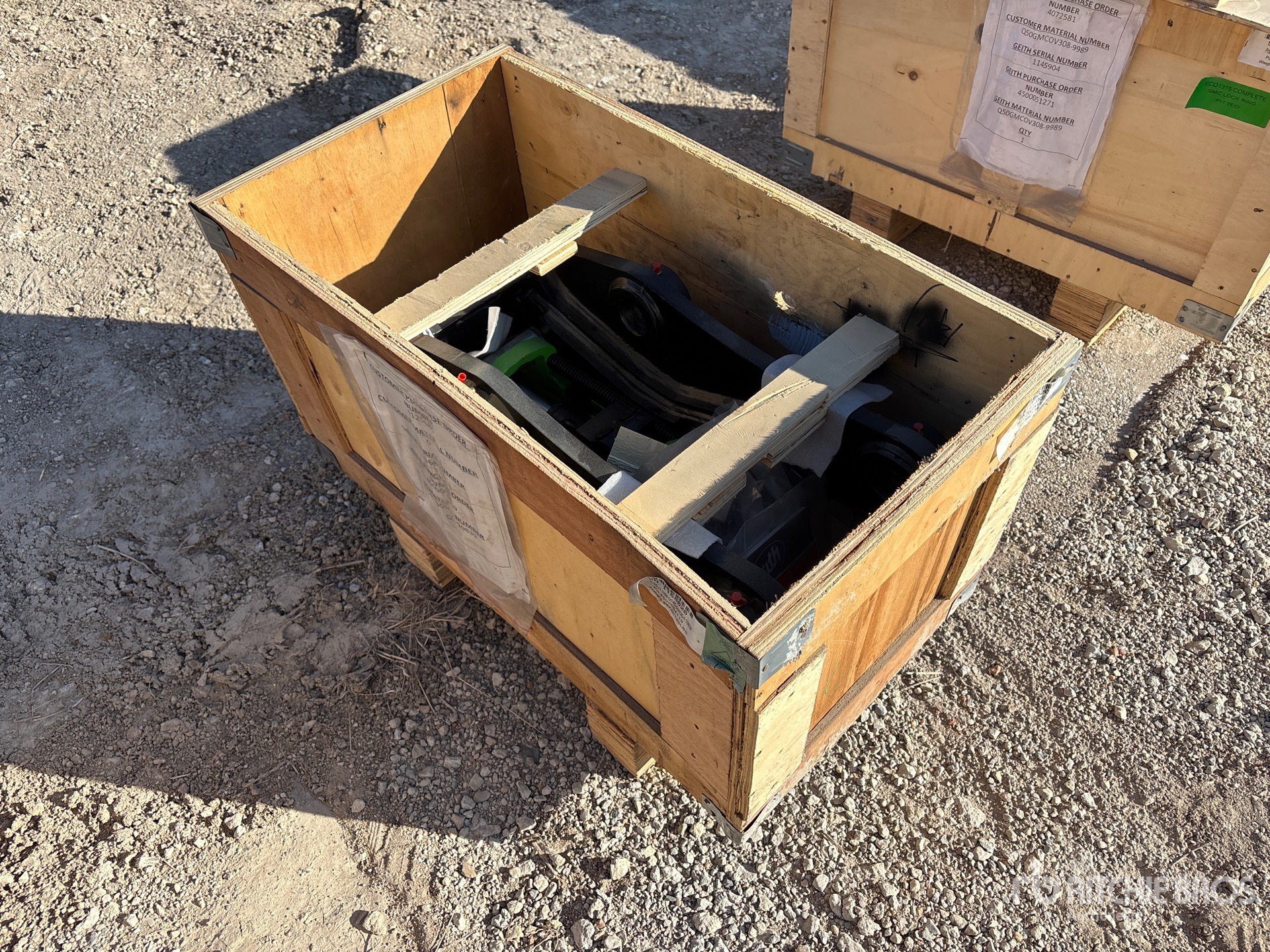 General Appearance with Foto, angolo anteriore sinistro