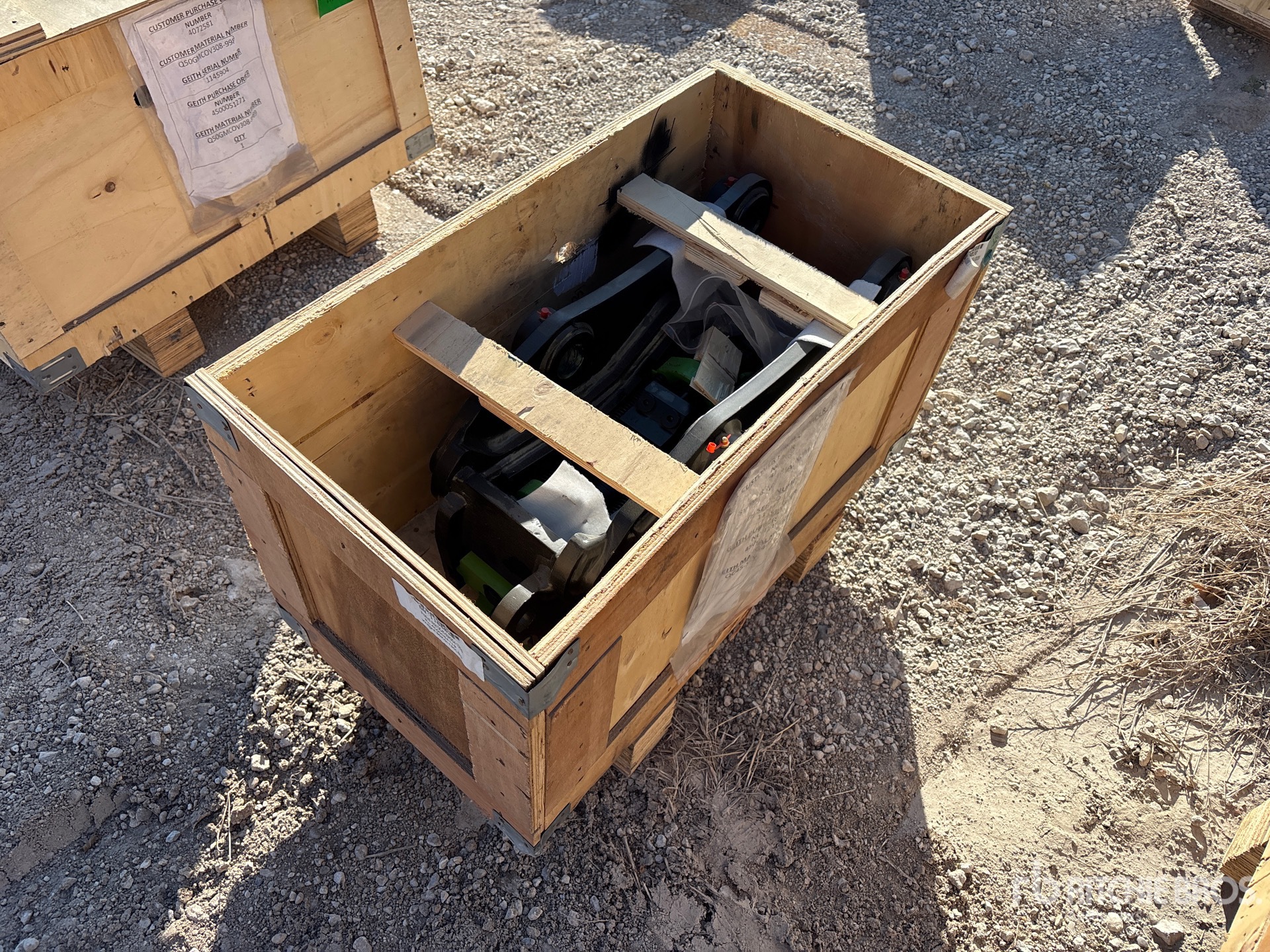 General Appearance with Foto, angolo posteriore sinistro