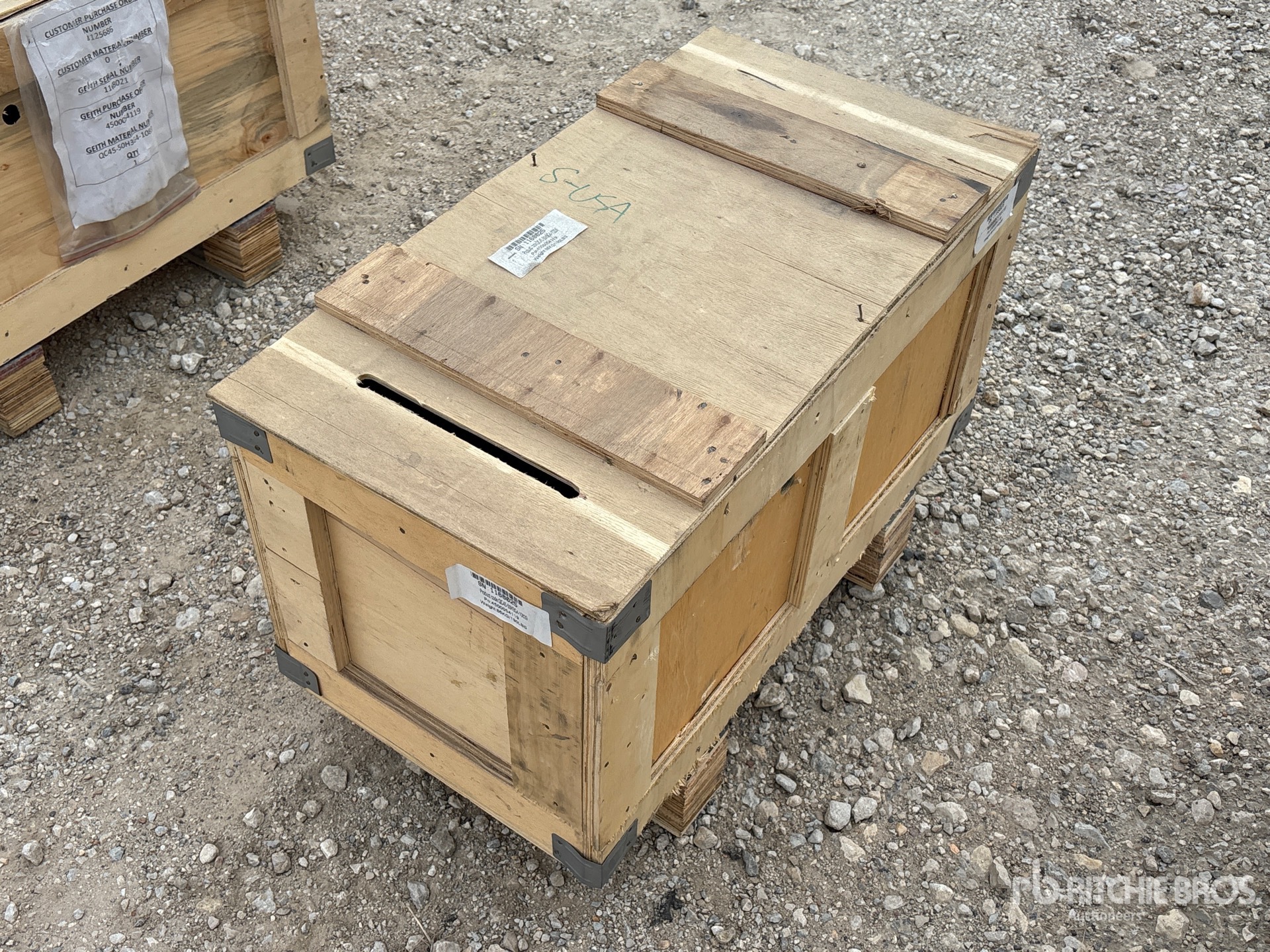 General Appearance with Picture, Left Rear Corner