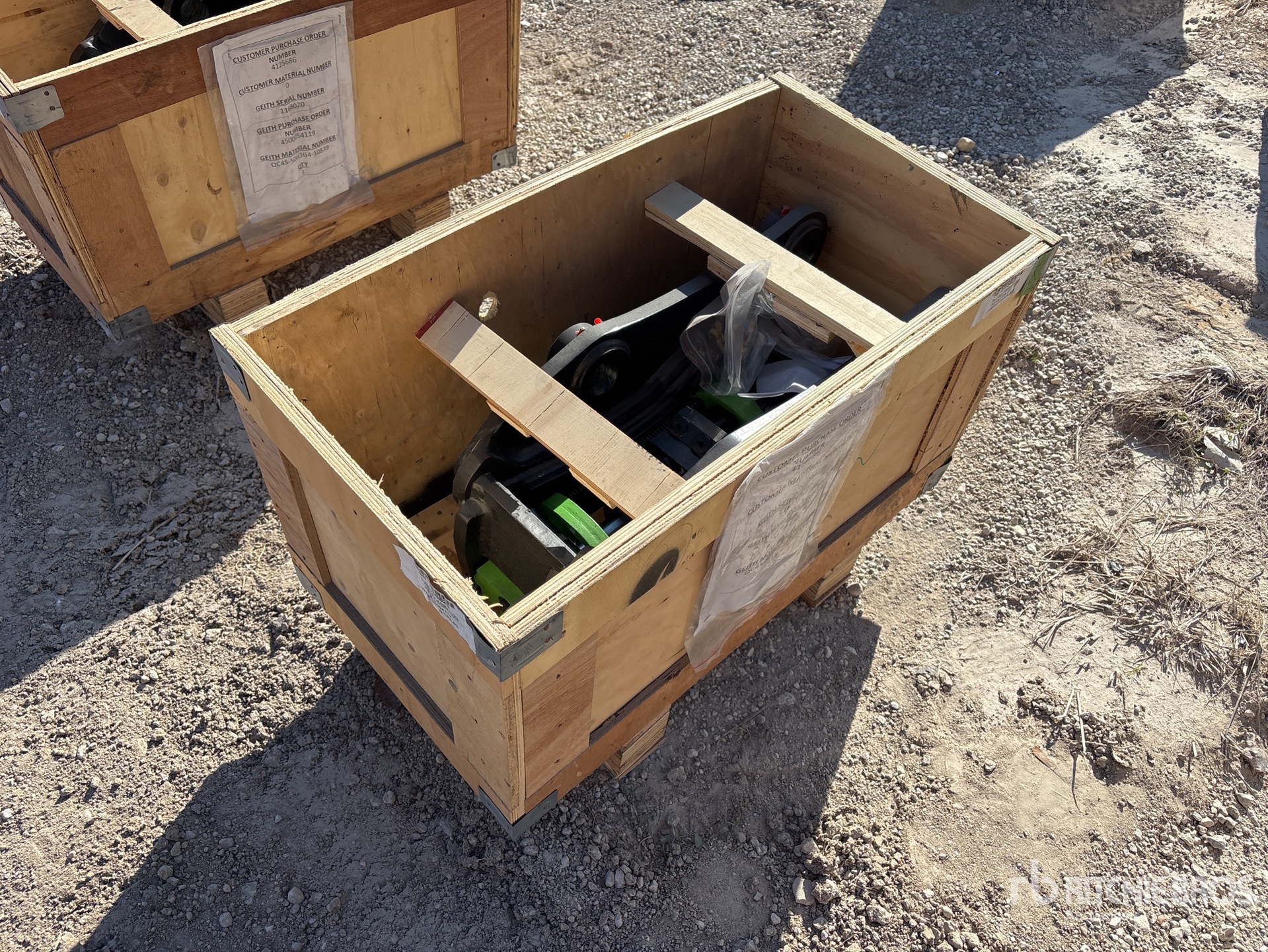 General Appearance with Foto, angolo posteriore sinistro