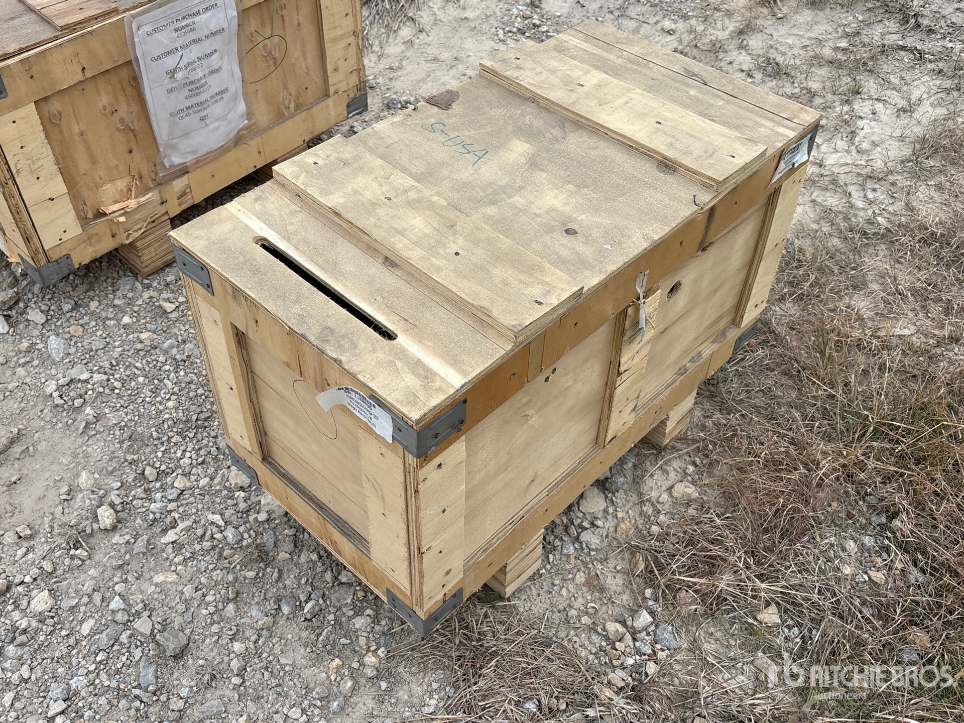 General Appearance with Picture, Left Rear Corner