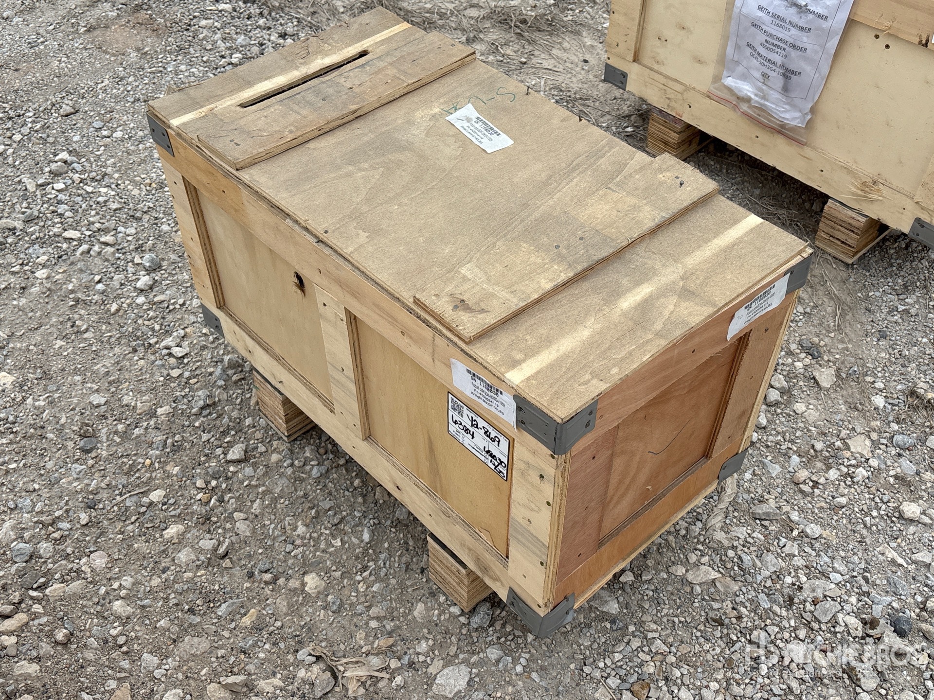 General Appearance with Picture, Left Front Corner