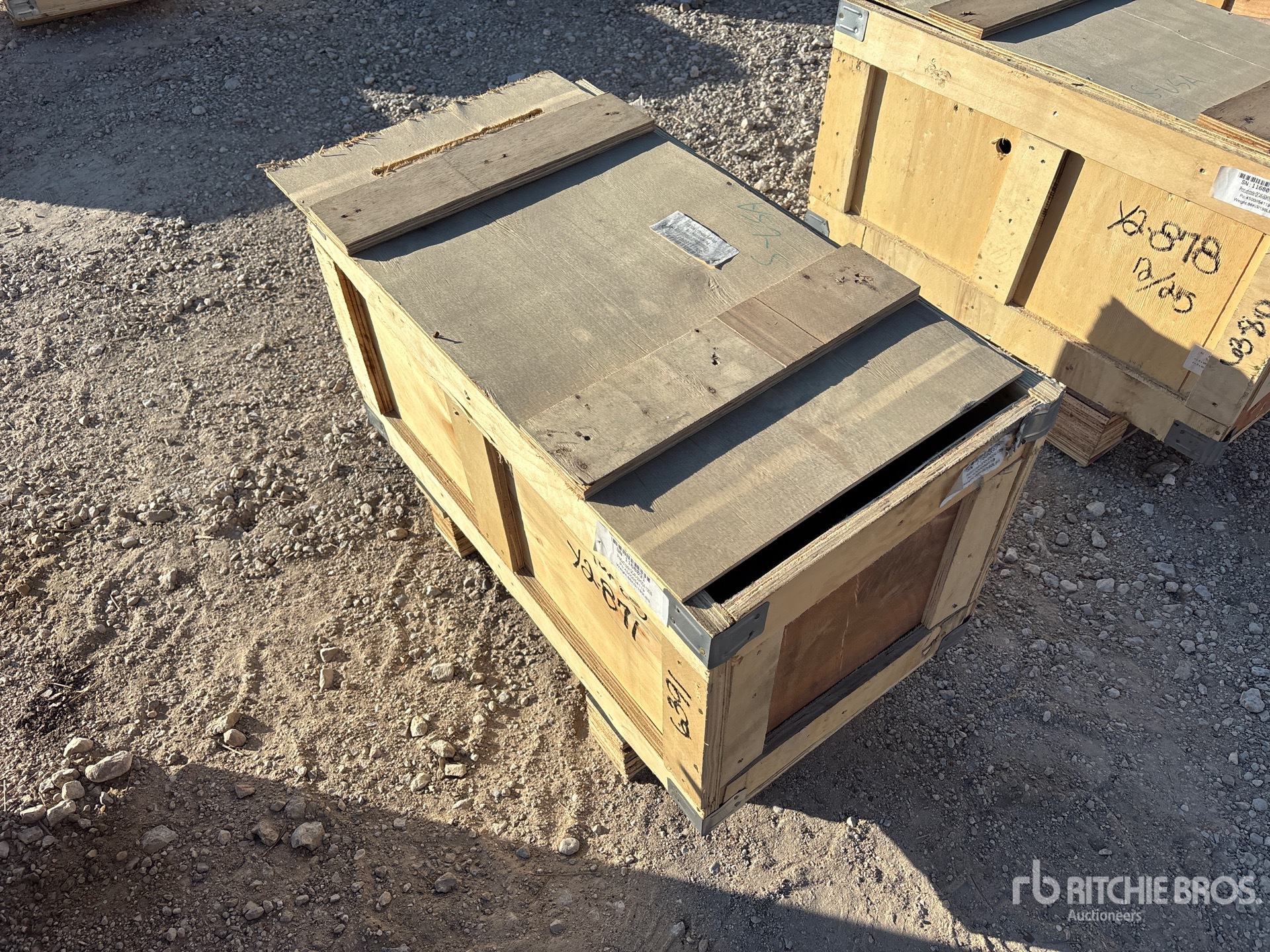 General Appearance with Foto, angolo anteriore sinistro