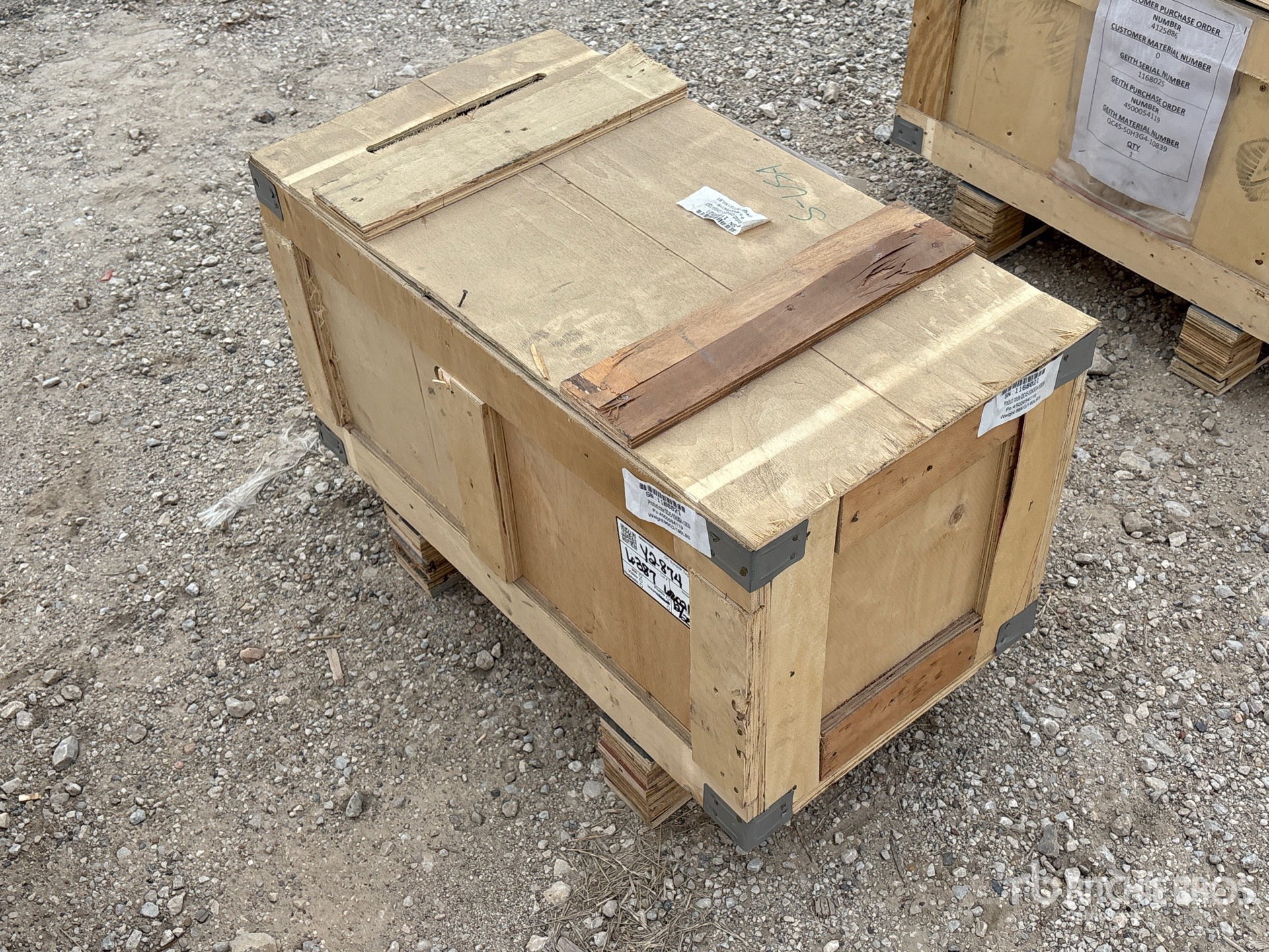 General Appearance with Picture, Left Front Corner