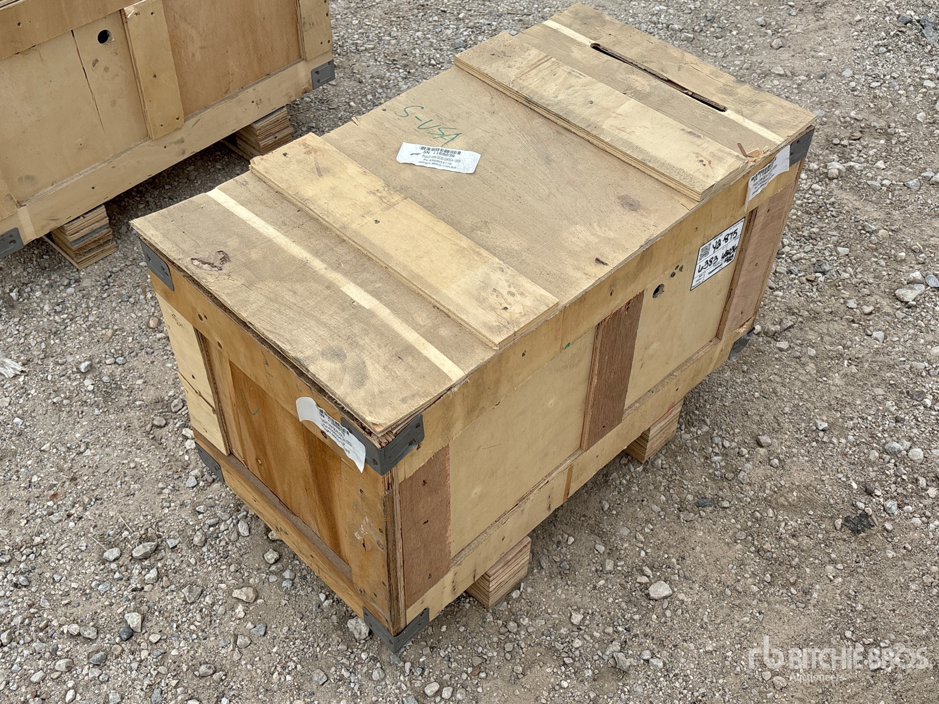 General Appearance with Picture, Right Front Corner