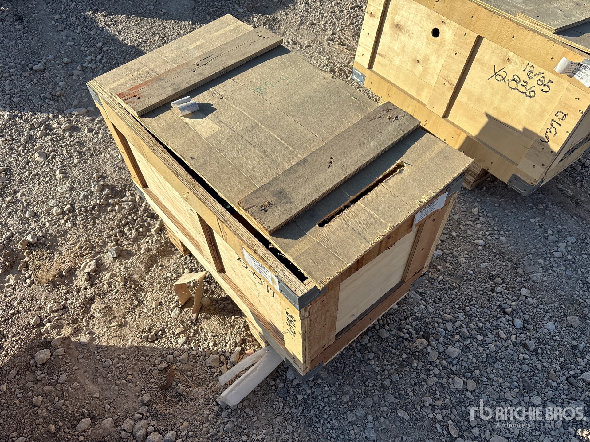 General Appearance with Foto, angolo anteriore sinistro