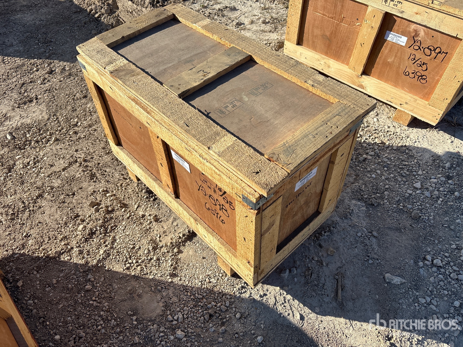 General Appearance with Foto, angolo anteriore sinistro