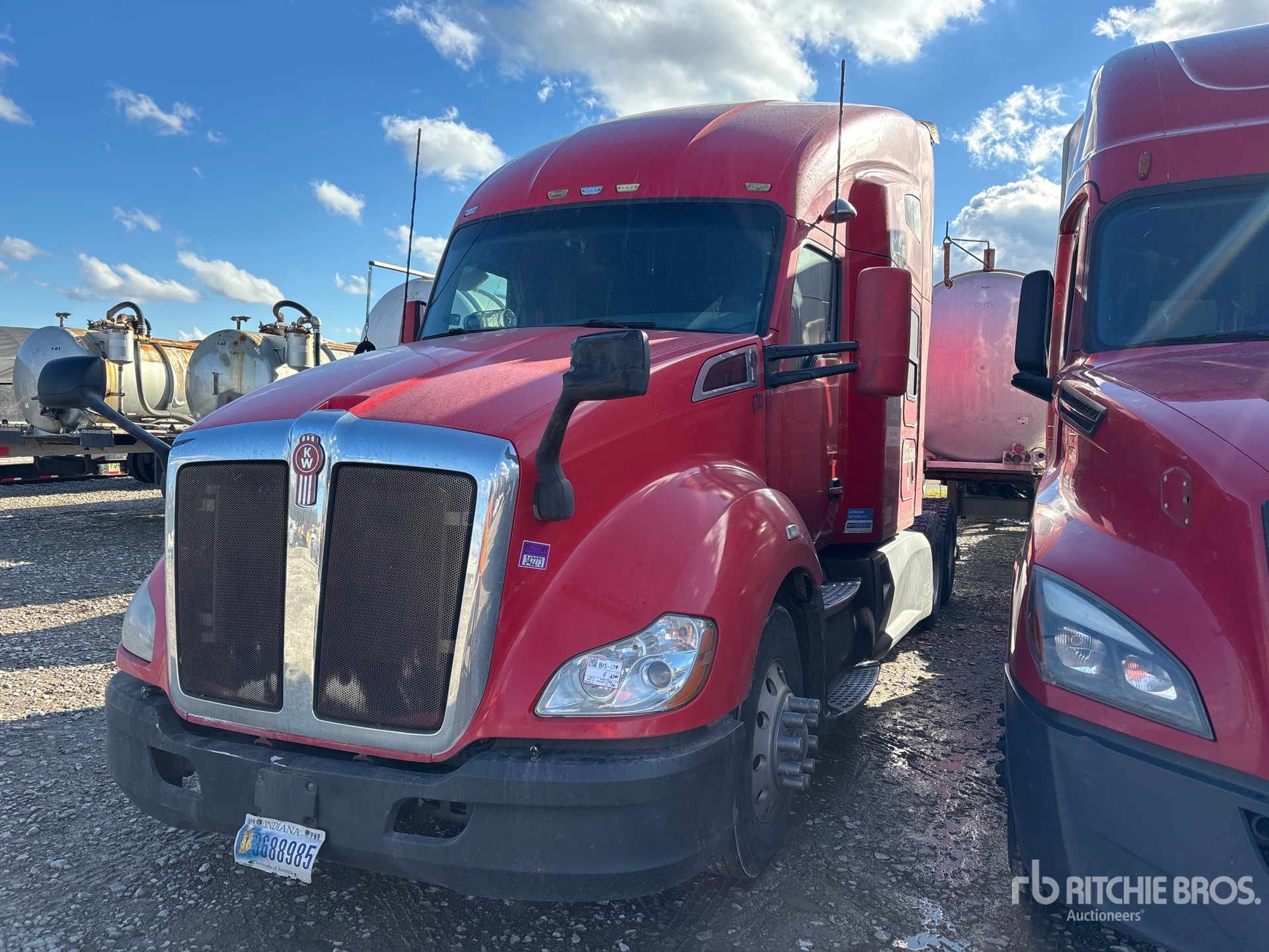 General Appearance with Picture, Left Front Corner