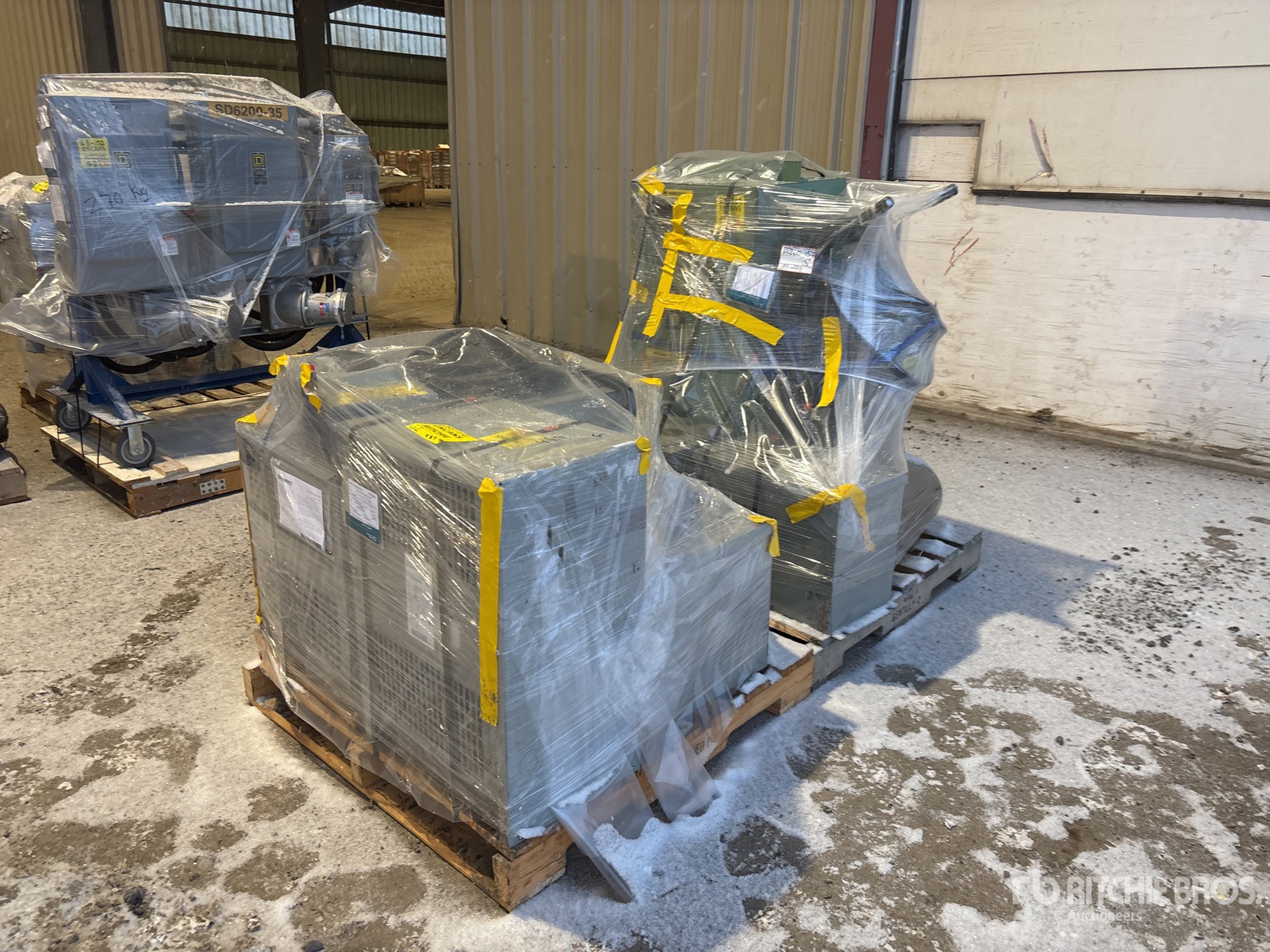 General Appearance with Image, coin avant gauche