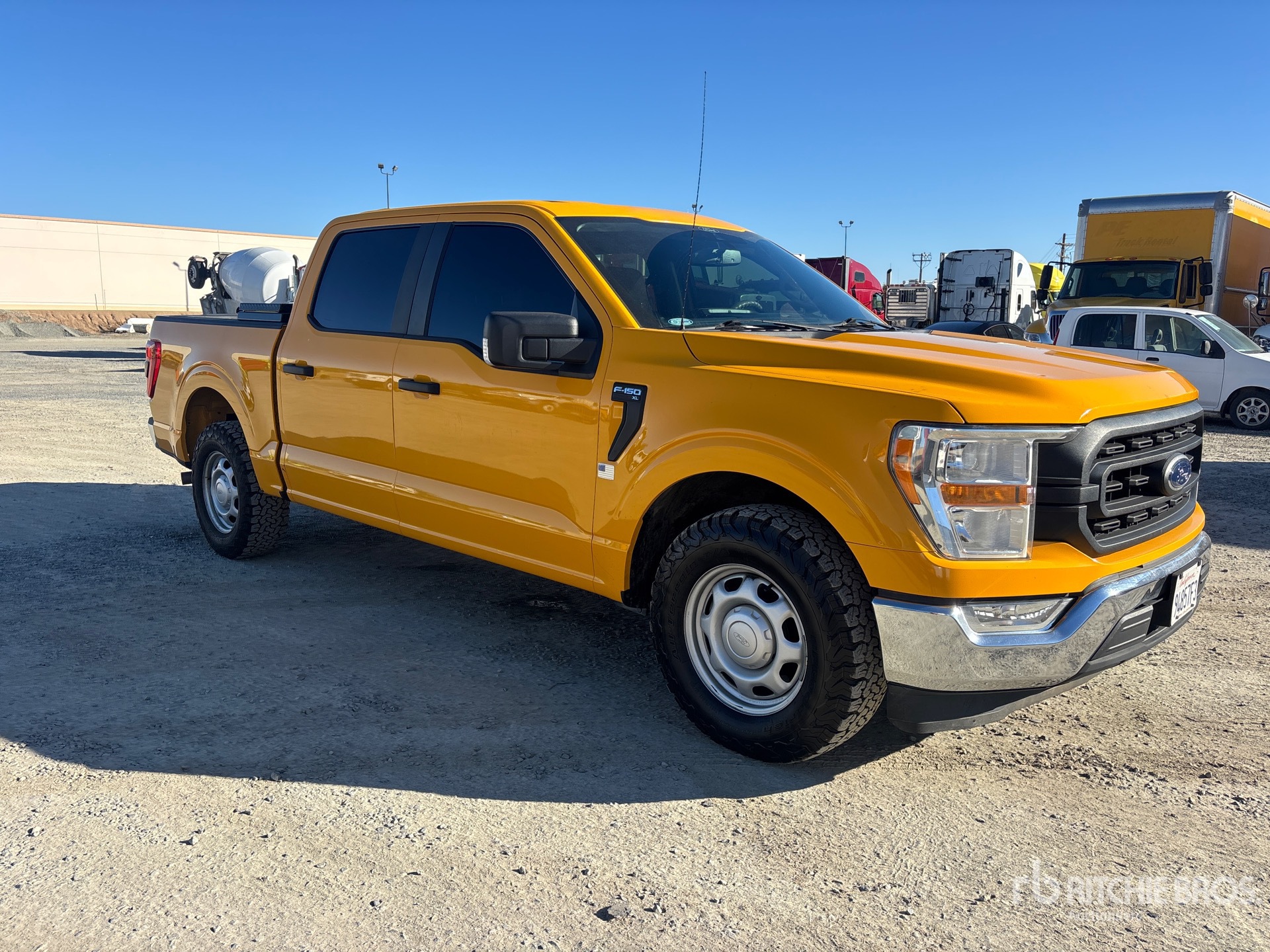 General Appearance with Picture, Right Front Corner