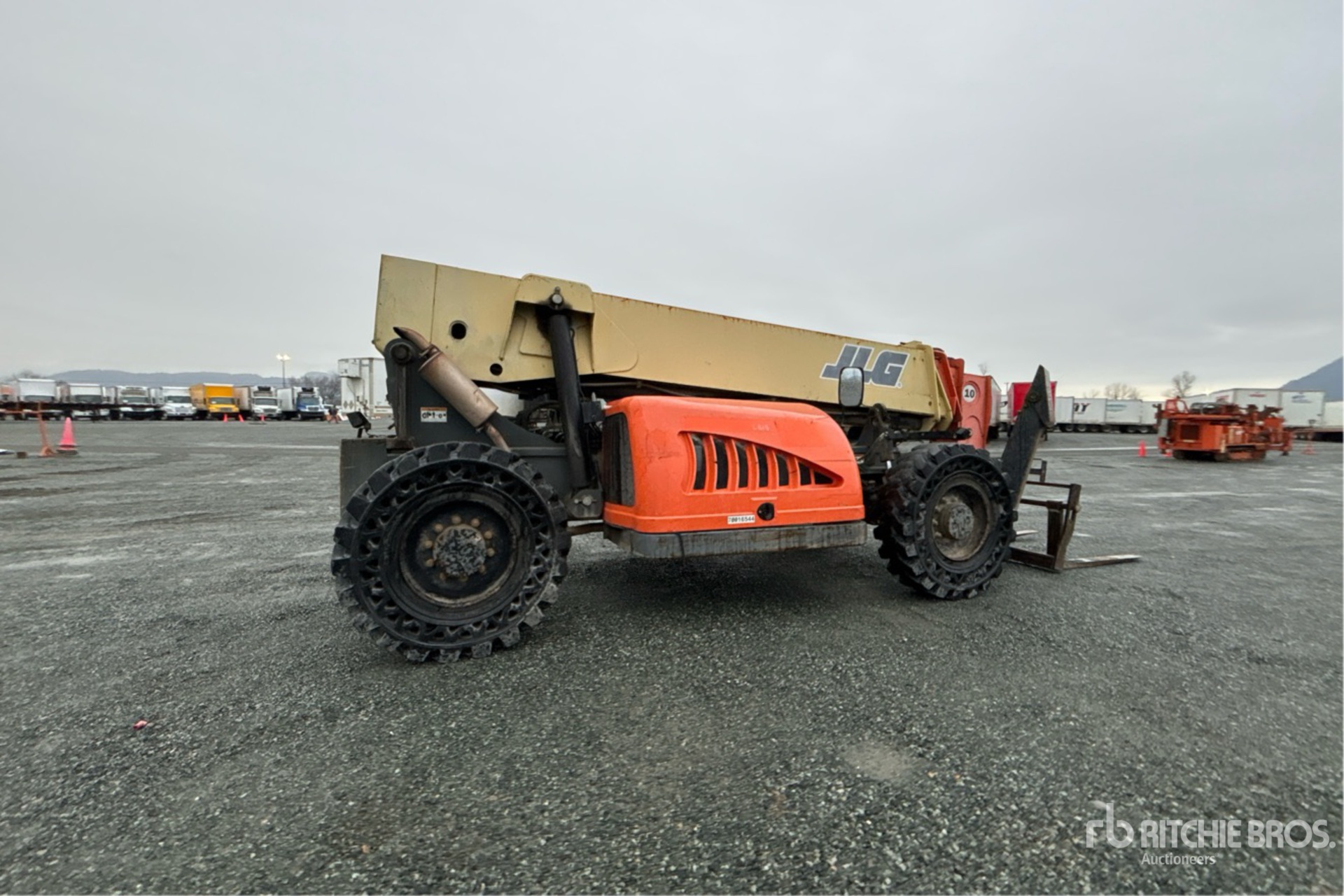 General Appearance with Bild, Ecke hinten rechts