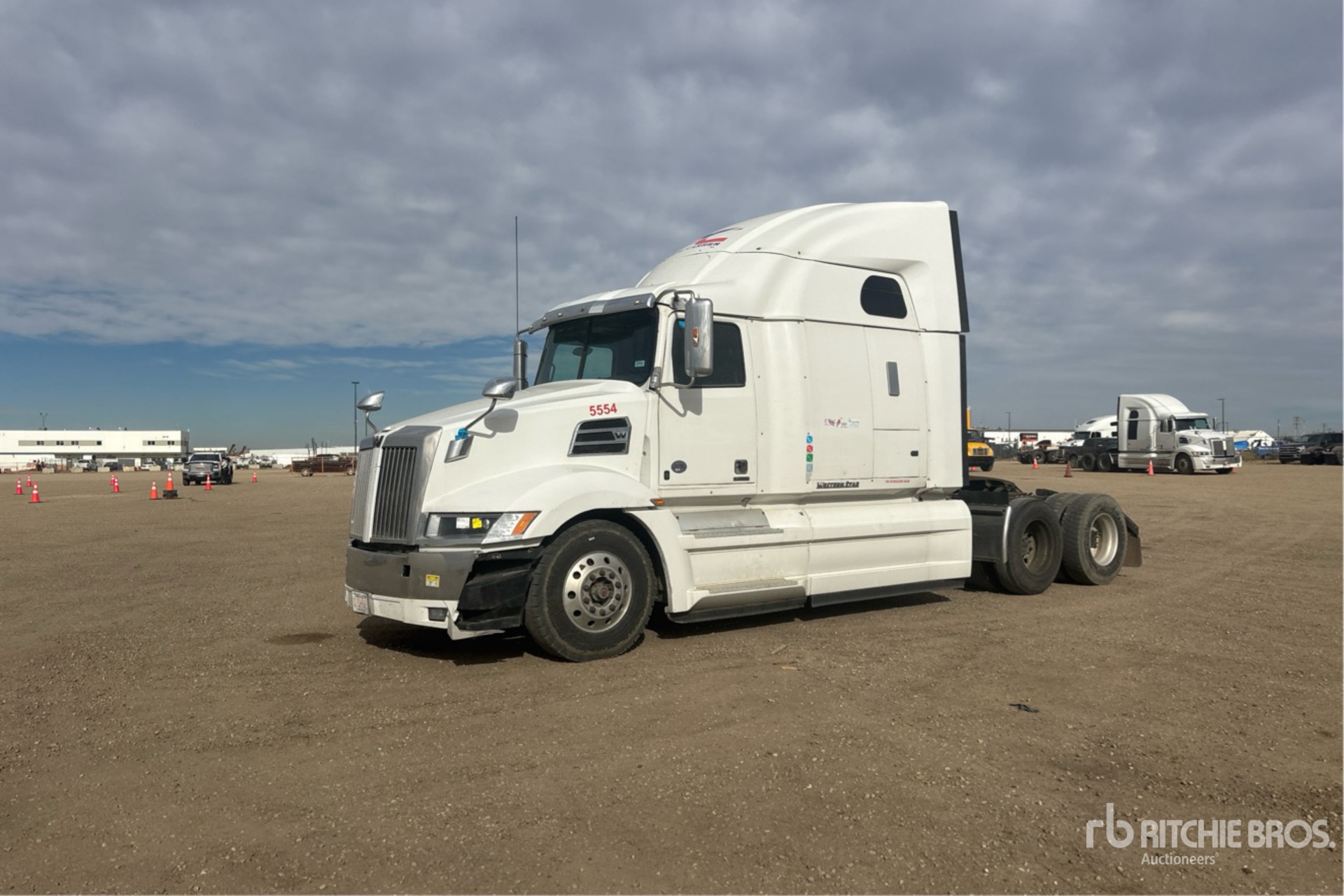 General Appearance with Picture, Left Front Corner