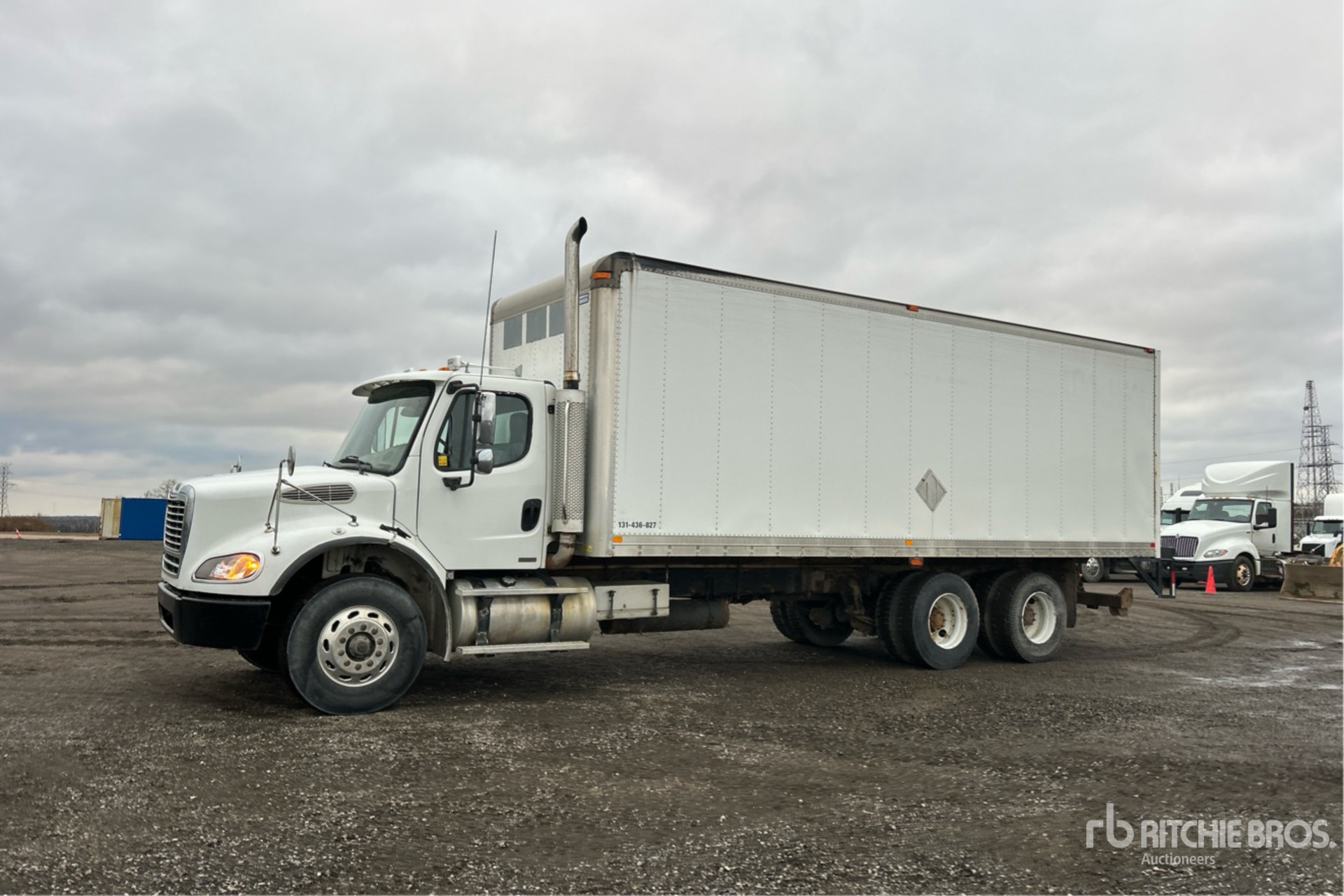 Aspect général with Image, coin avant gauche