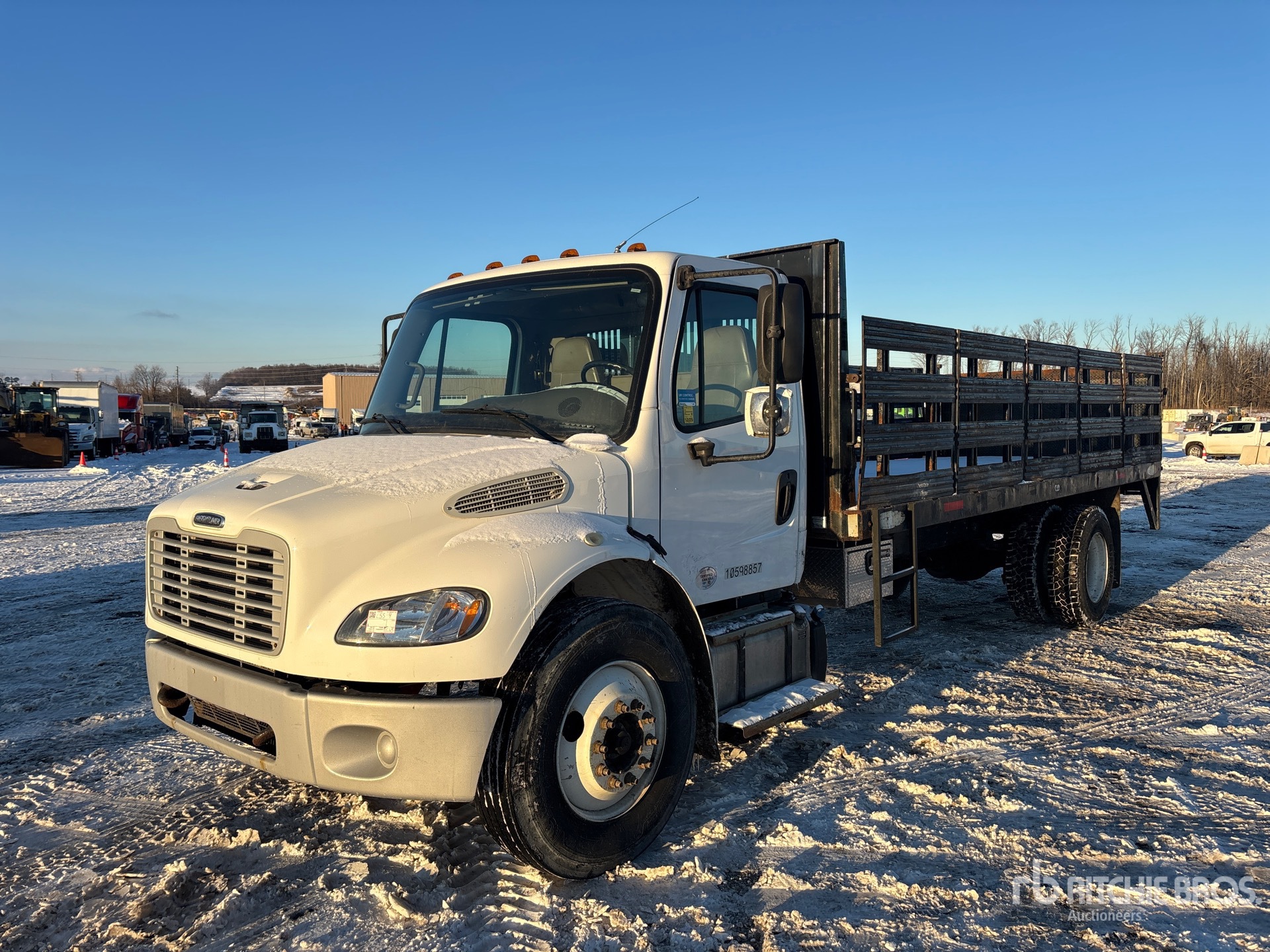 General Appearance with Bild, Ecke vorne links